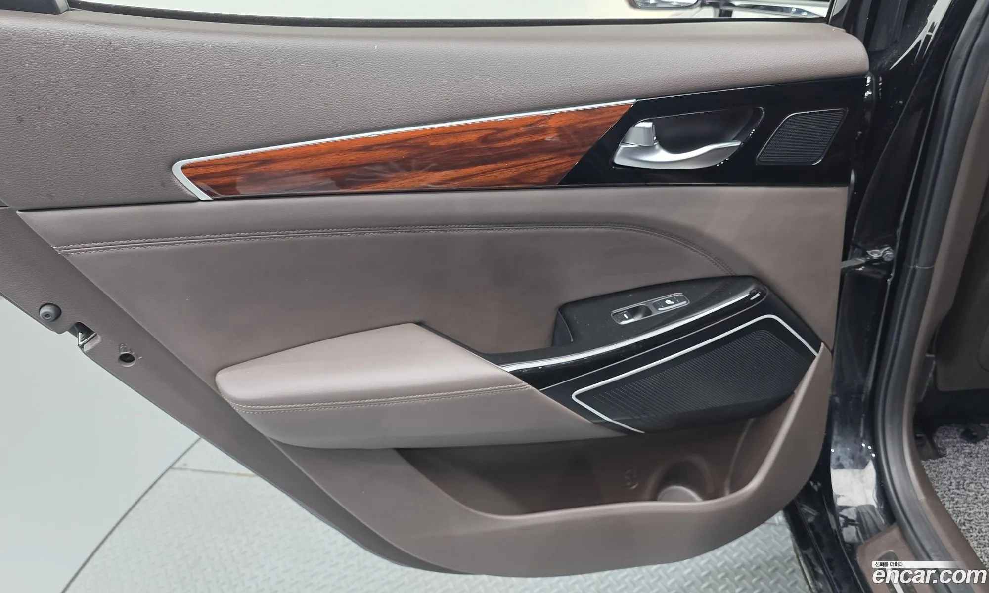 Kia K7 2016 — 7