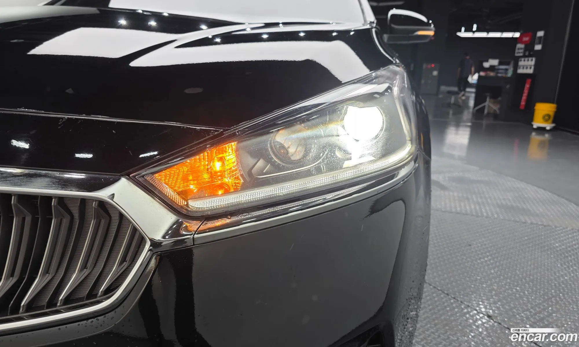 Kia K7 2016 — 23