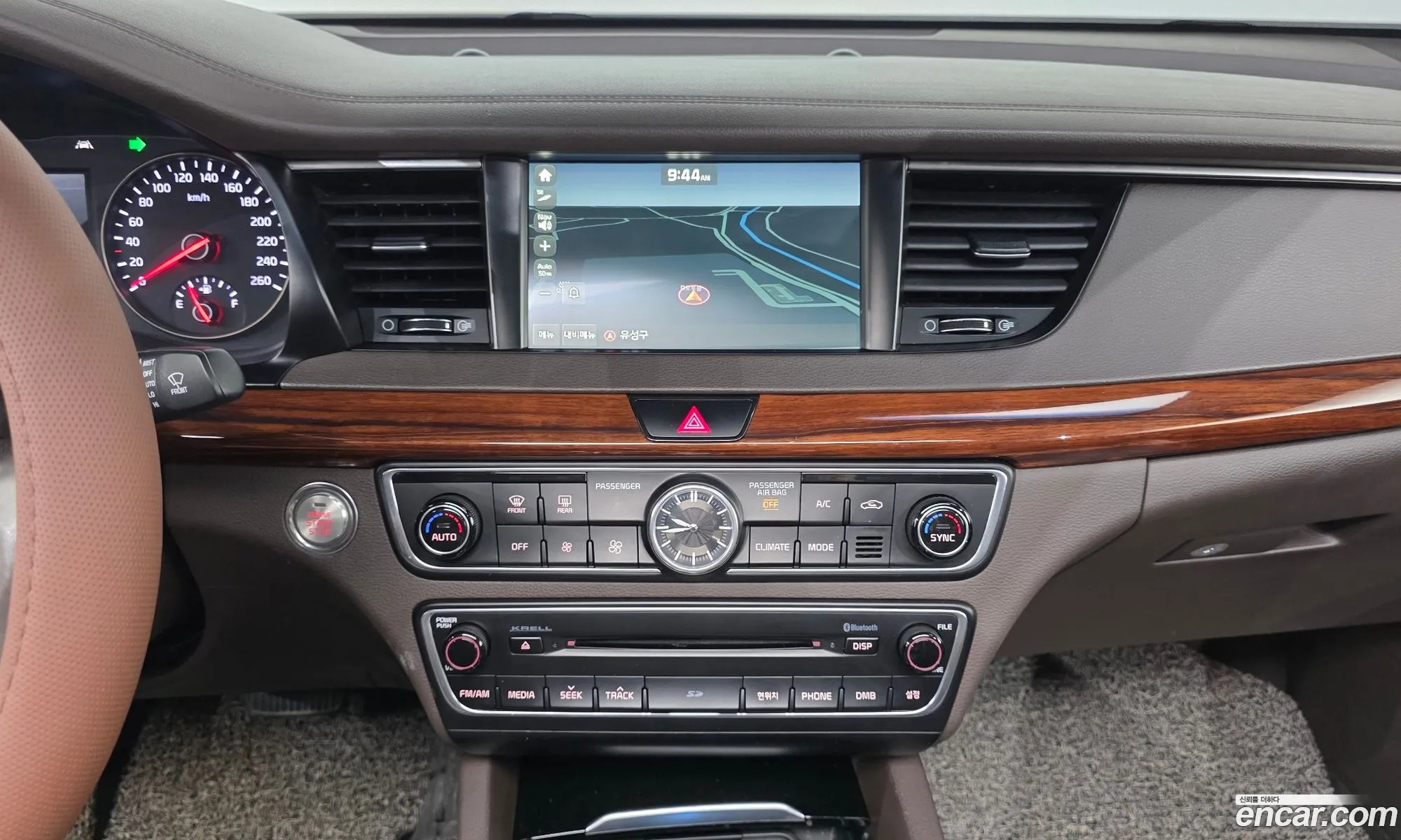 Kia K7 2016 — 22