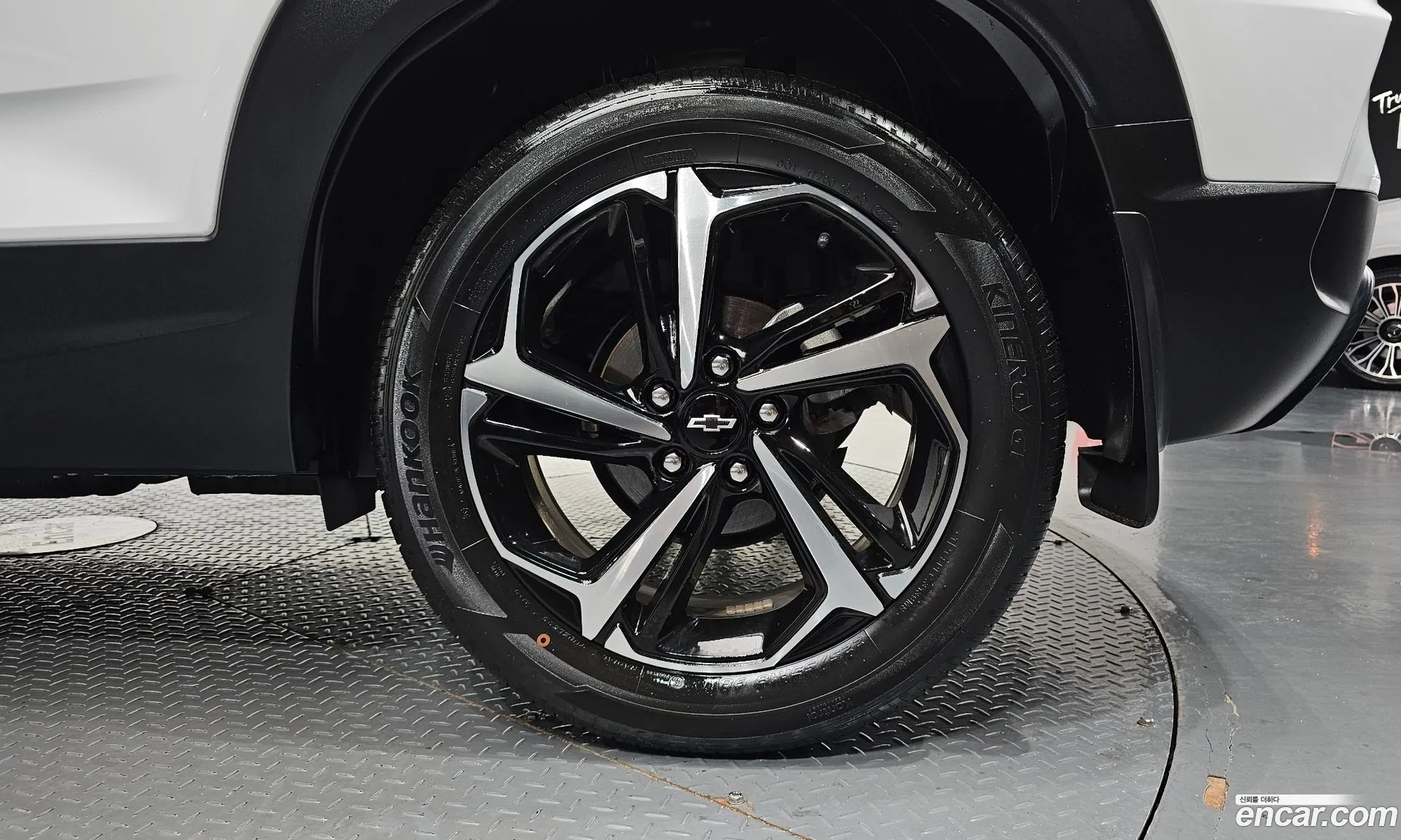Chevrolet (GM Daewoo) Trailblazer 2022 — 13