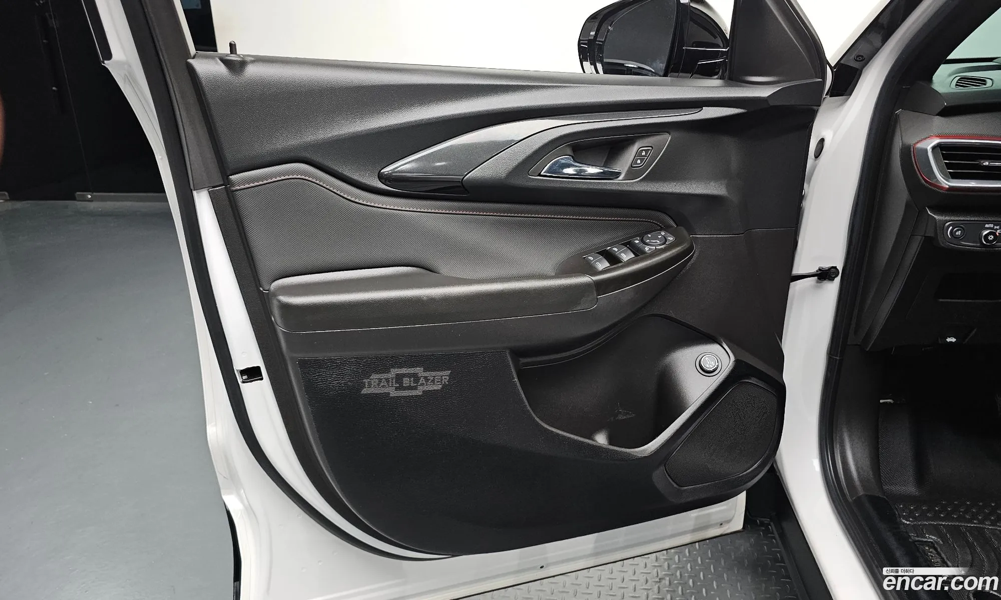 Chevrolet (GM Daewoo) Trailblazer 2022 — 17
