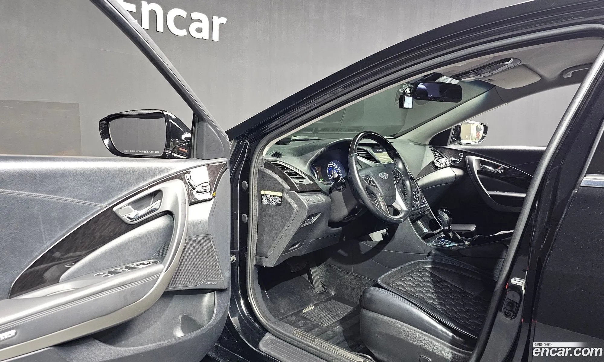 Hyundai Grandeur HG Hybrid 2016 — 10