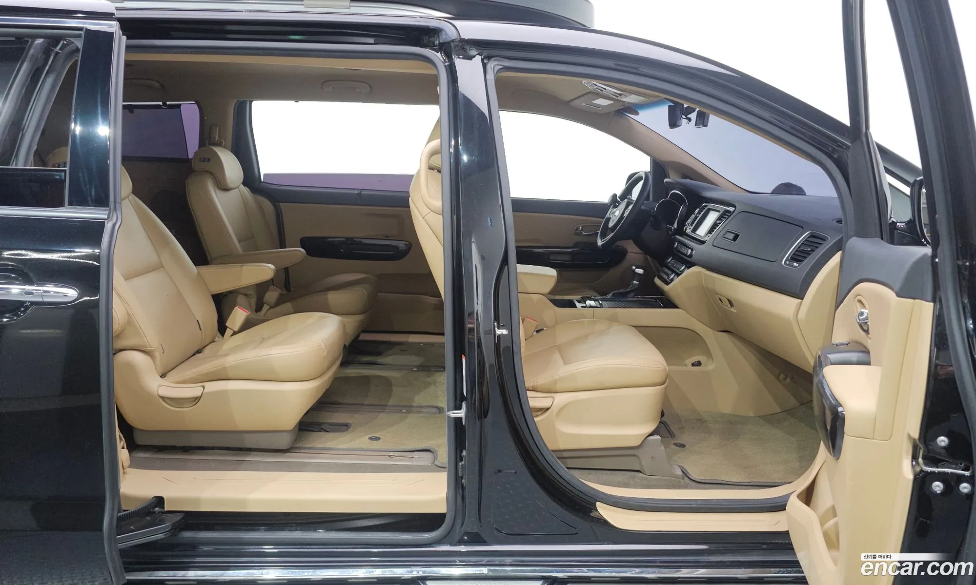 Kia Carnival 2017 KNAMC81ABJS398098 — 18