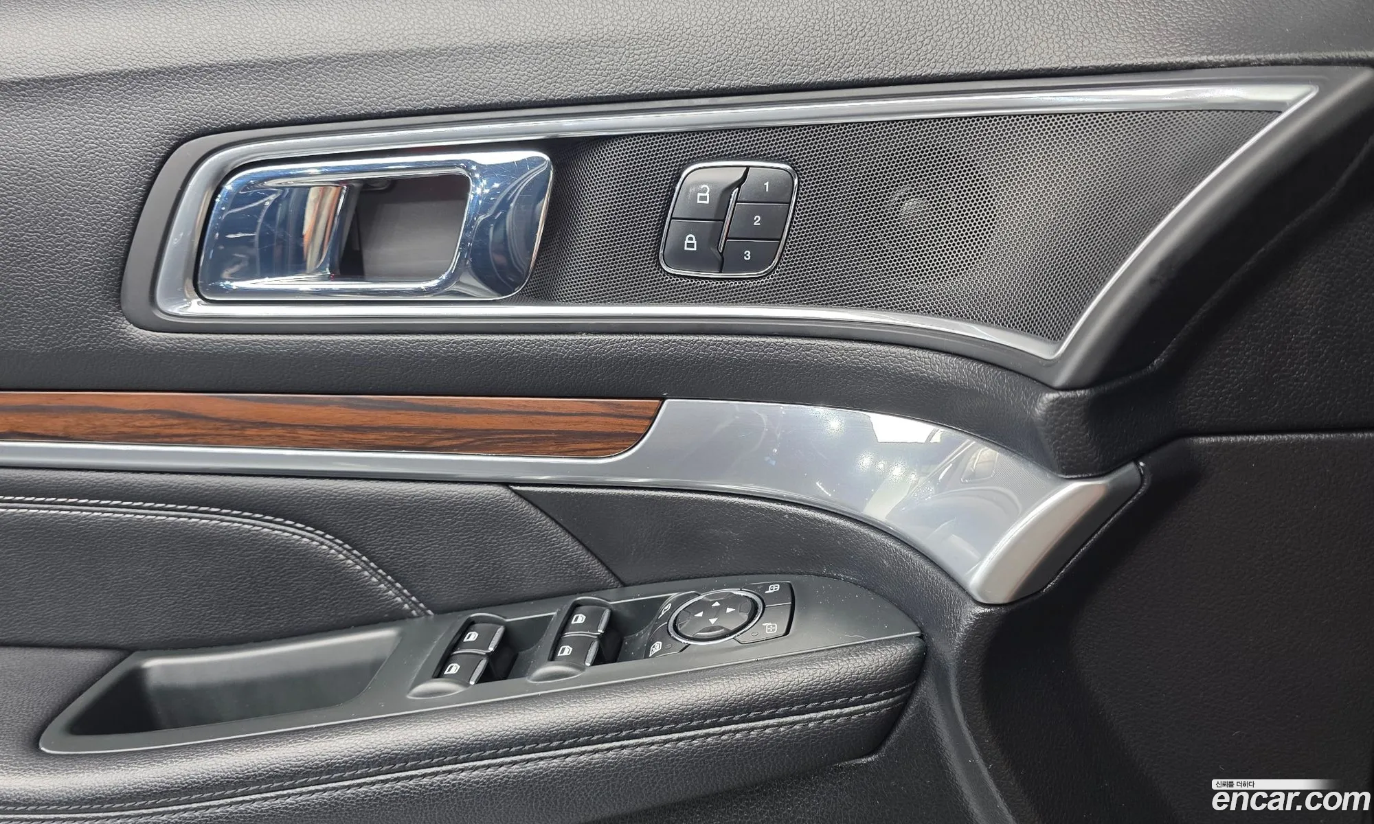 Ford Explorer 2016 1FM5K8FH9GGD07966 — 7