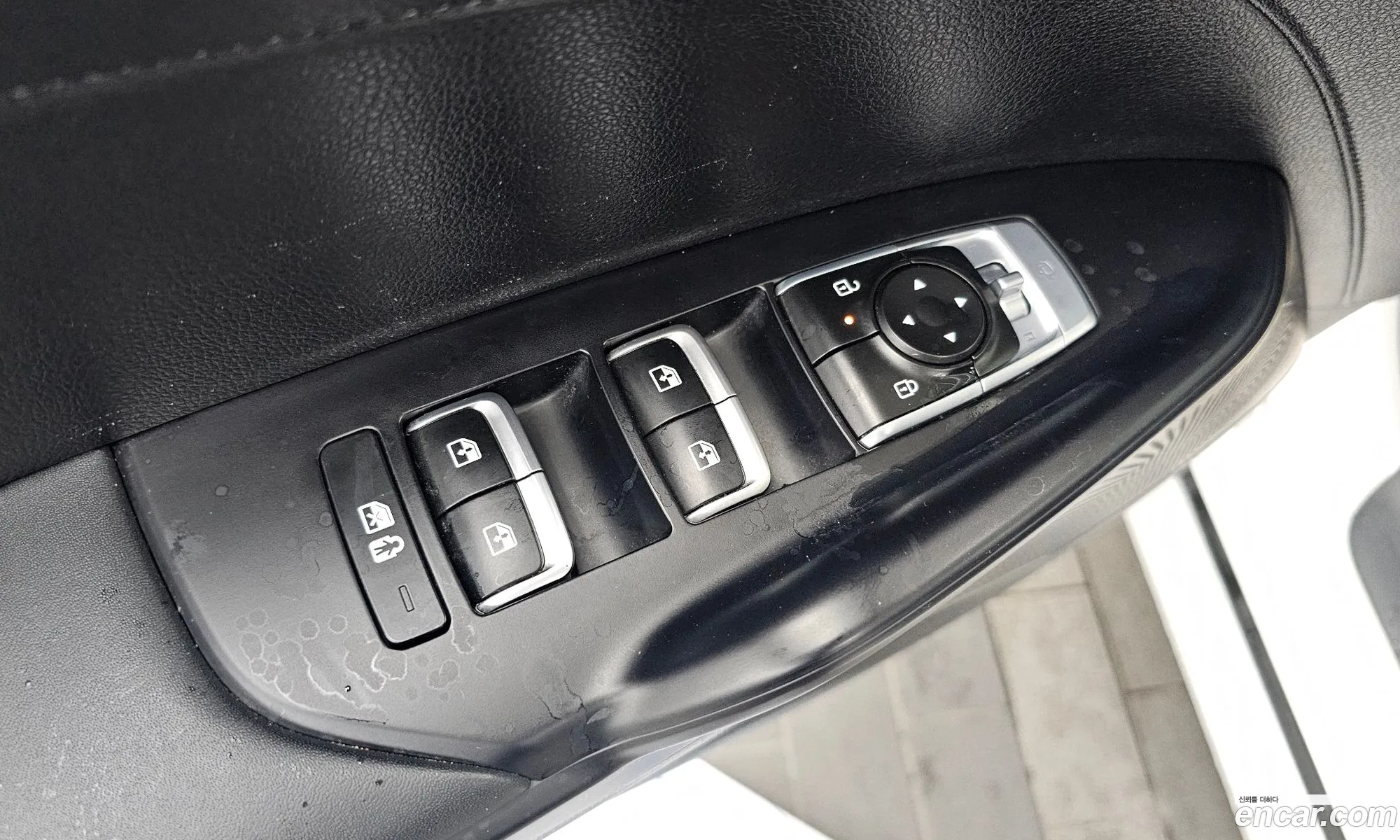 Kia K5 Hybrid 2025 — 10