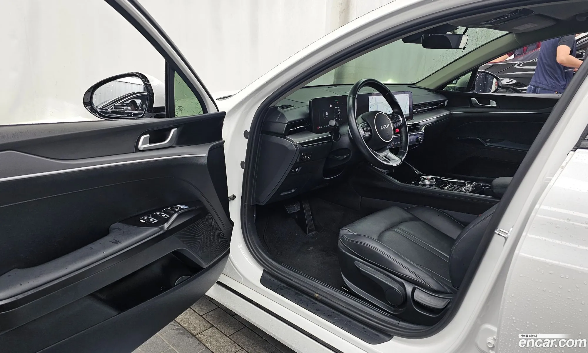 Kia K5 Hybrid 2025 — 13