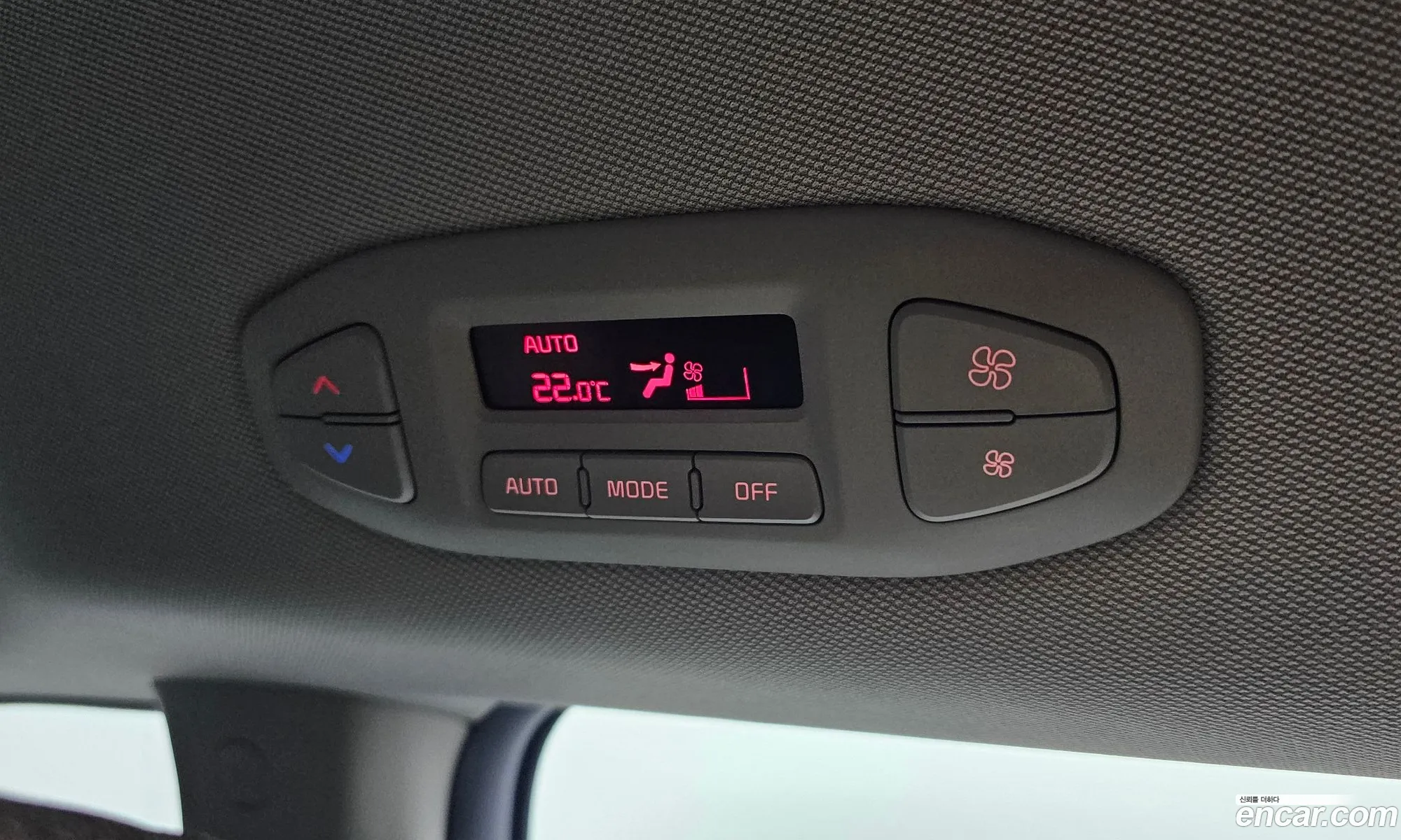Kia Carnival 2016 KNAMB81ABHS260304 — 9