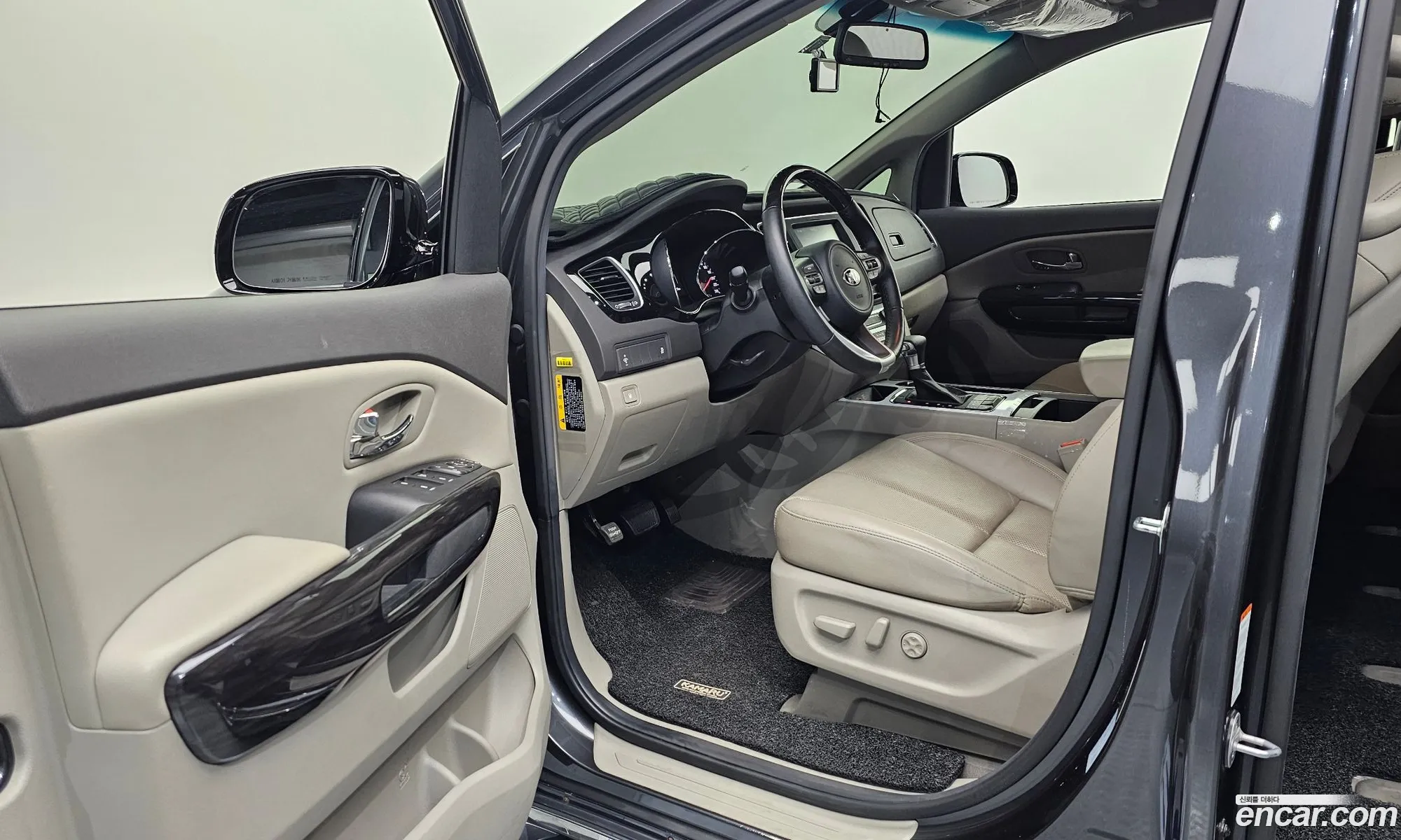 Kia Carnival 2016 KNAMB81ABHS260304 — 18