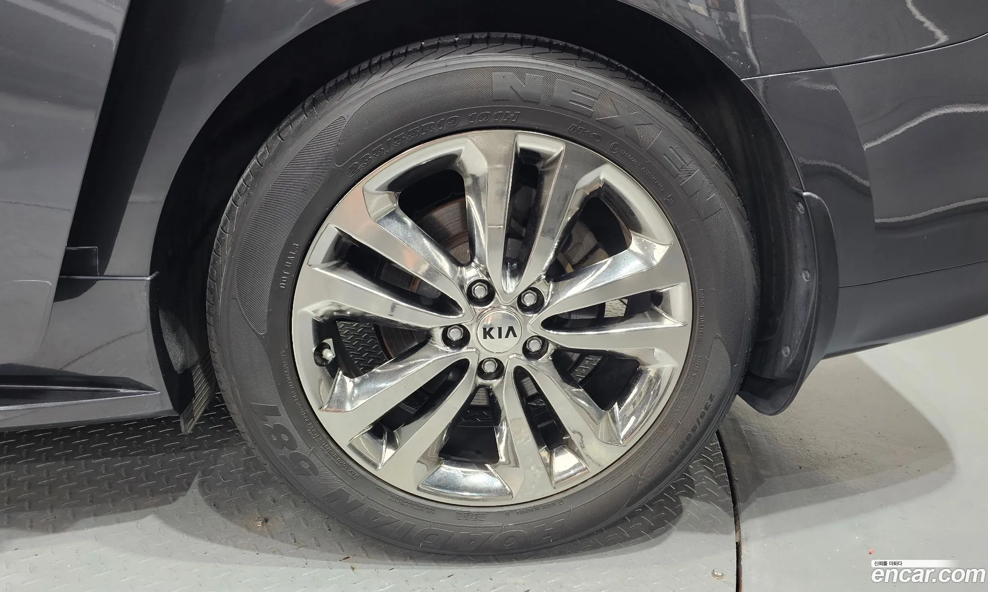 Kia Carnival 2016 KNAMB81ABHS260304 — 4