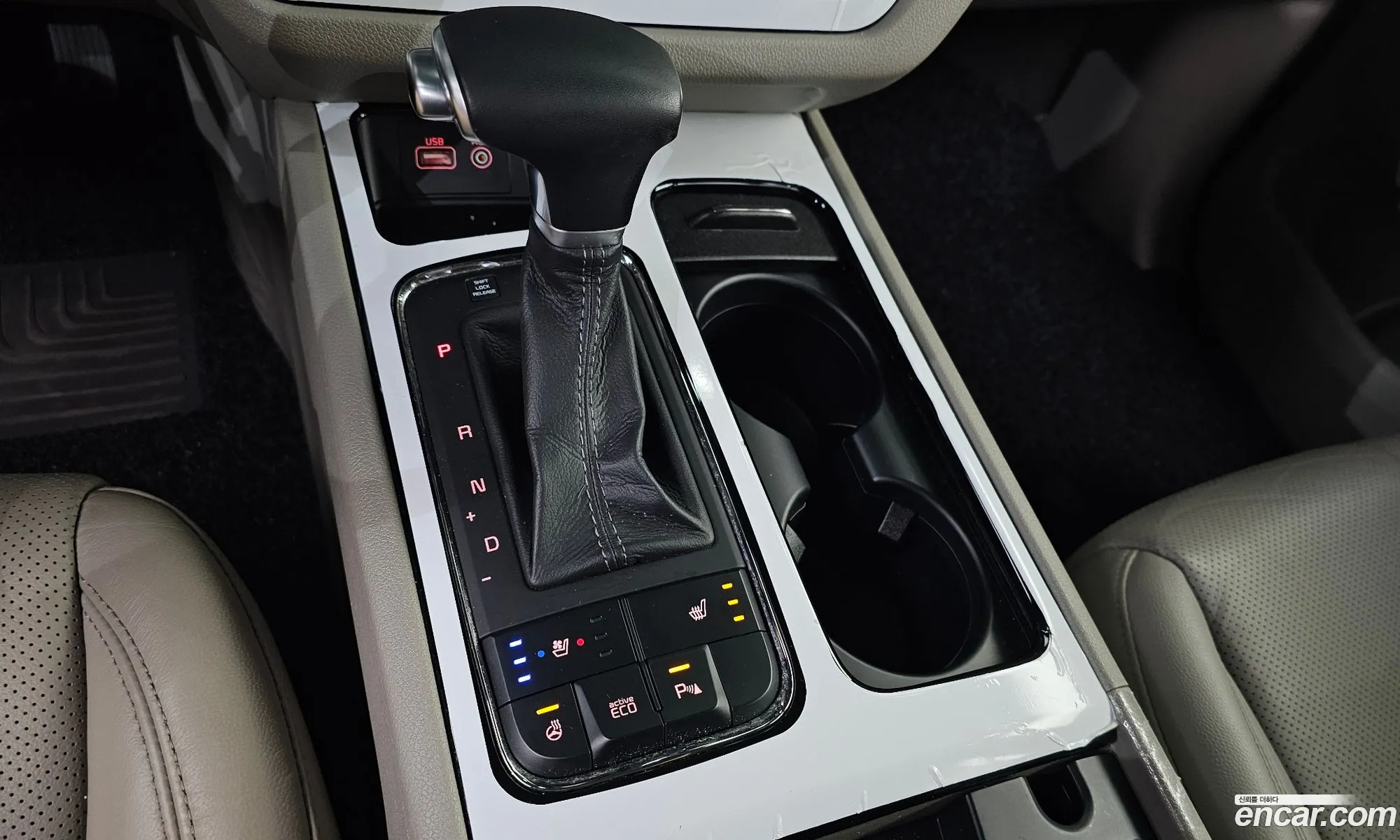 Kia Carnival 2016 KNAMB81ABHS260304 — 11