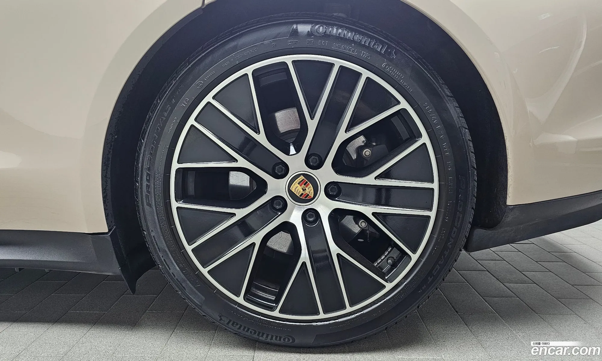 Porsche Taycan 2023 WP0AA2Y17PSA11038 — 25