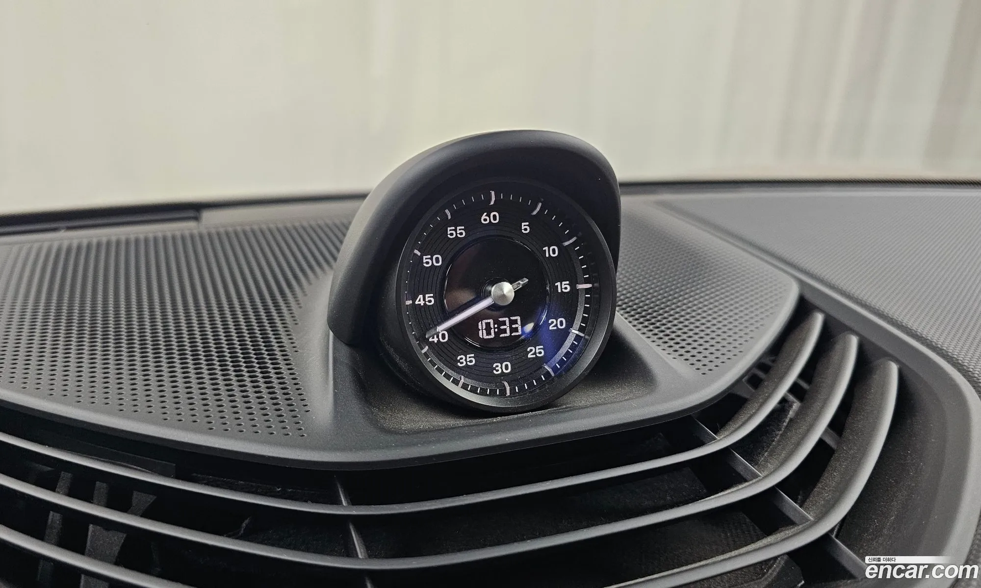 Porsche Taycan 2023 WP0AA2Y17PSA11038 — 17