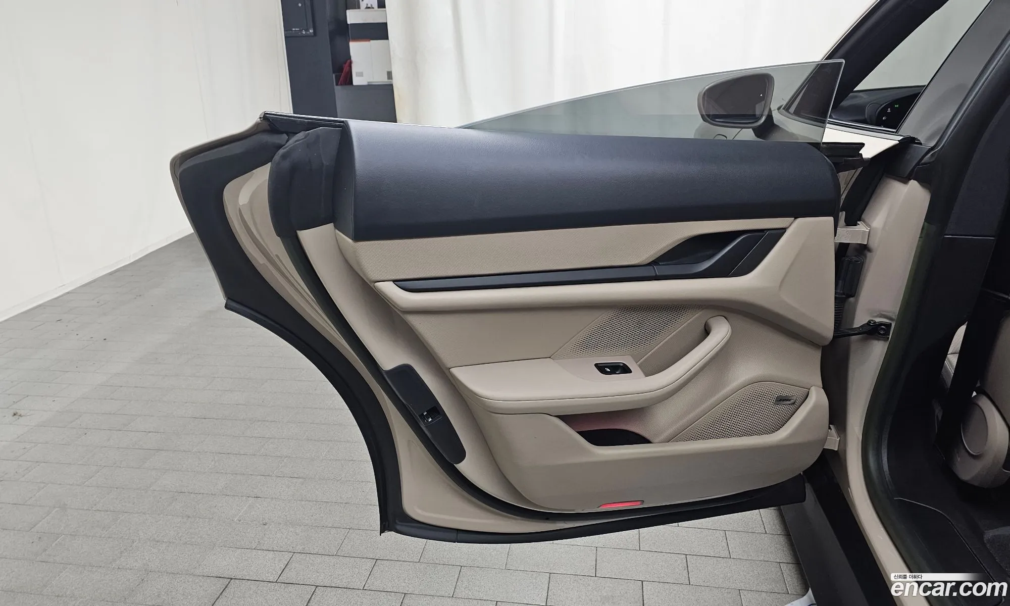 Porsche Taycan 2023 WP0AA2Y17PSA11038 — 23
