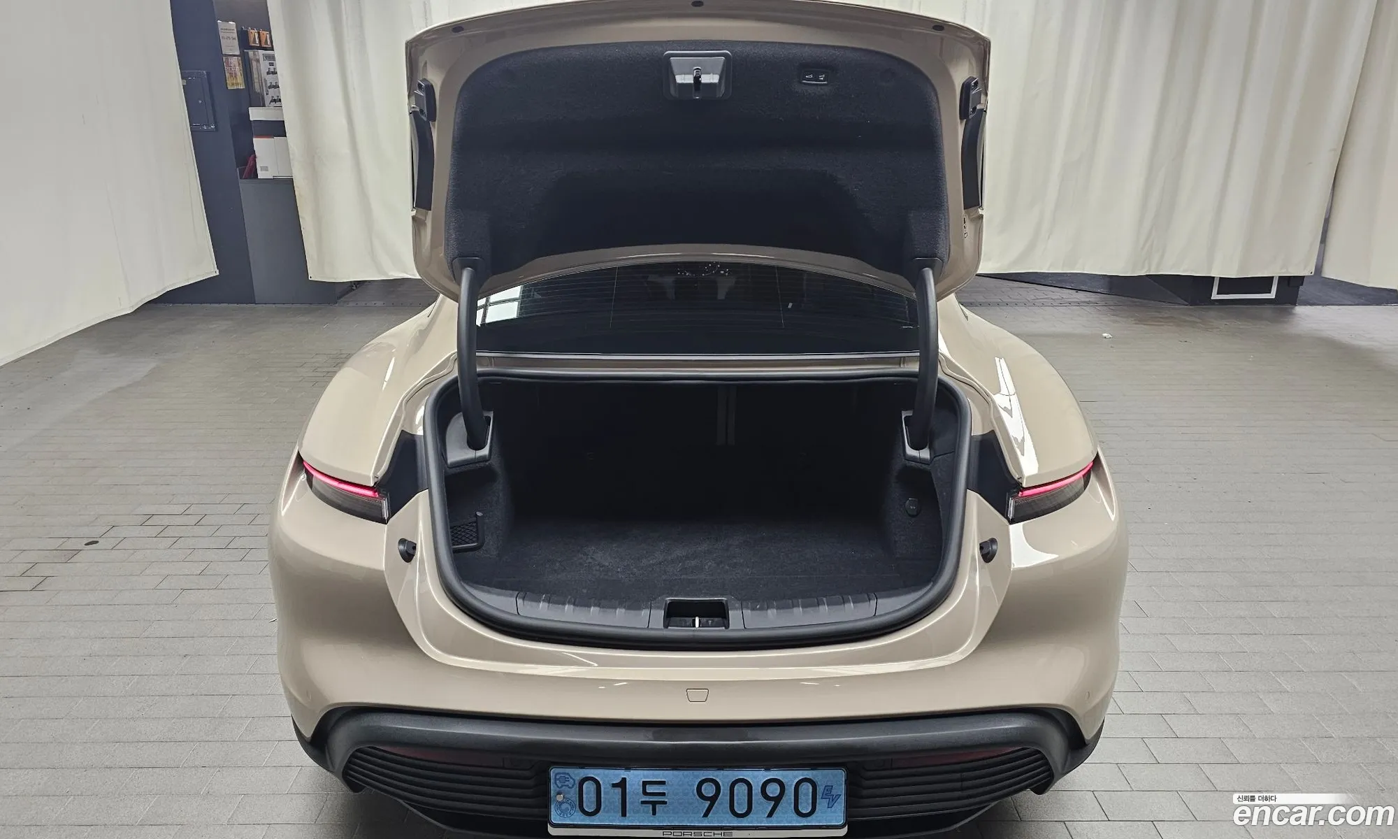 Porsche Taycan 2023 WP0AA2Y17PSA11038 — 14