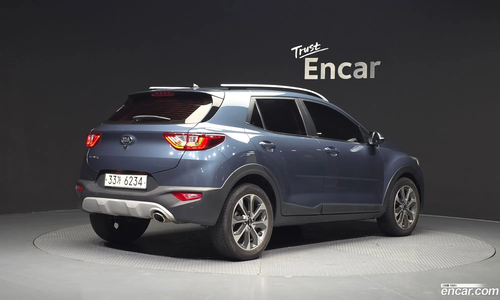 Kia Stonic 2018 KNADC815GJS152224 — 13
