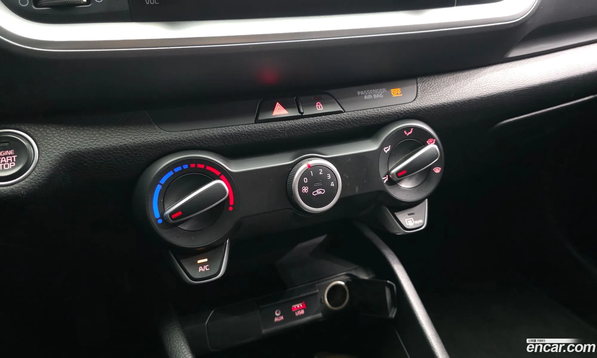 Kia Stonic 2018 KNADC815GJS152224 — 19
