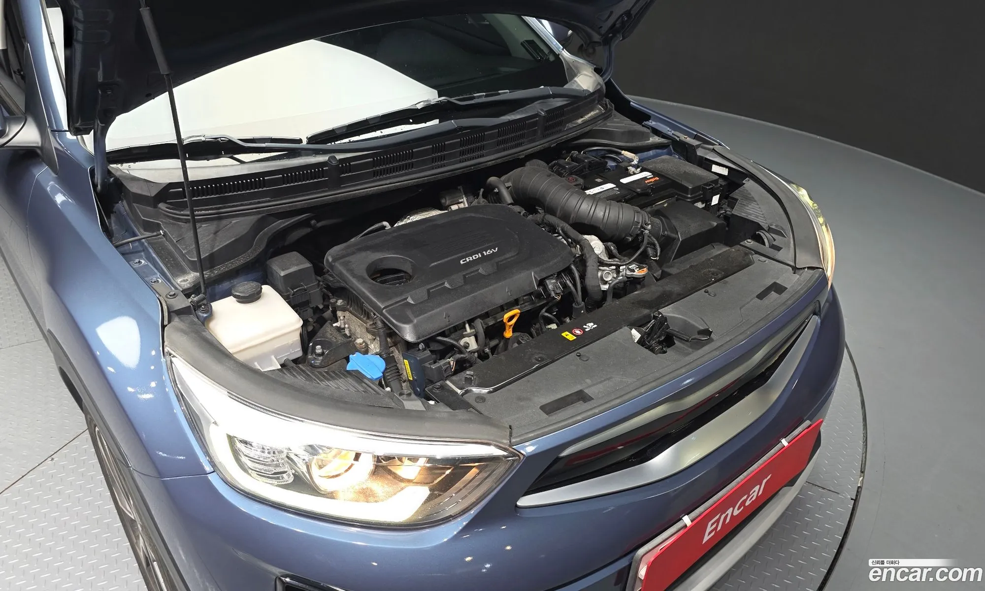 Kia Stonic 2018 KNADC815GJS152224 — 10