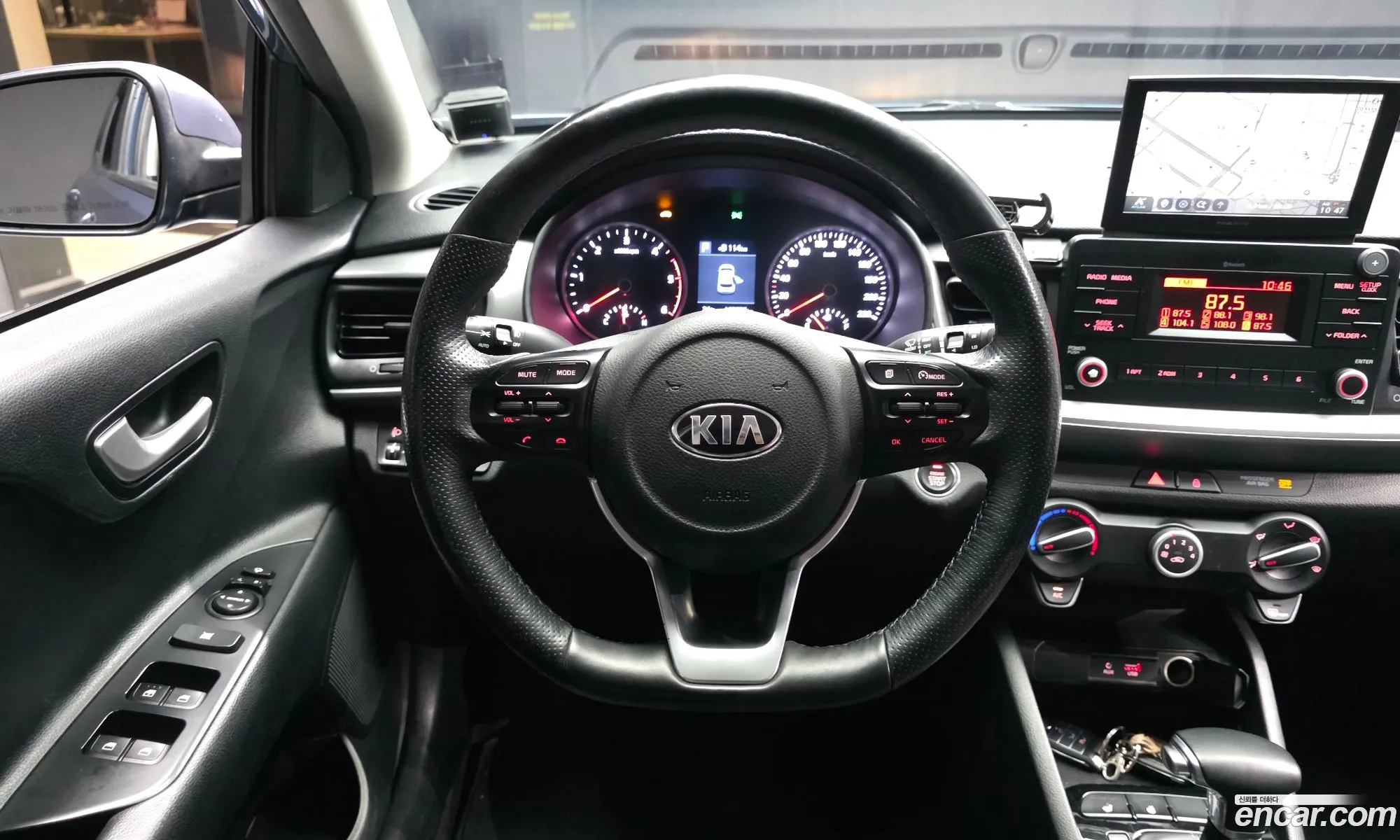 Kia Stonic 2018 KNADC815GJS152224 — 9