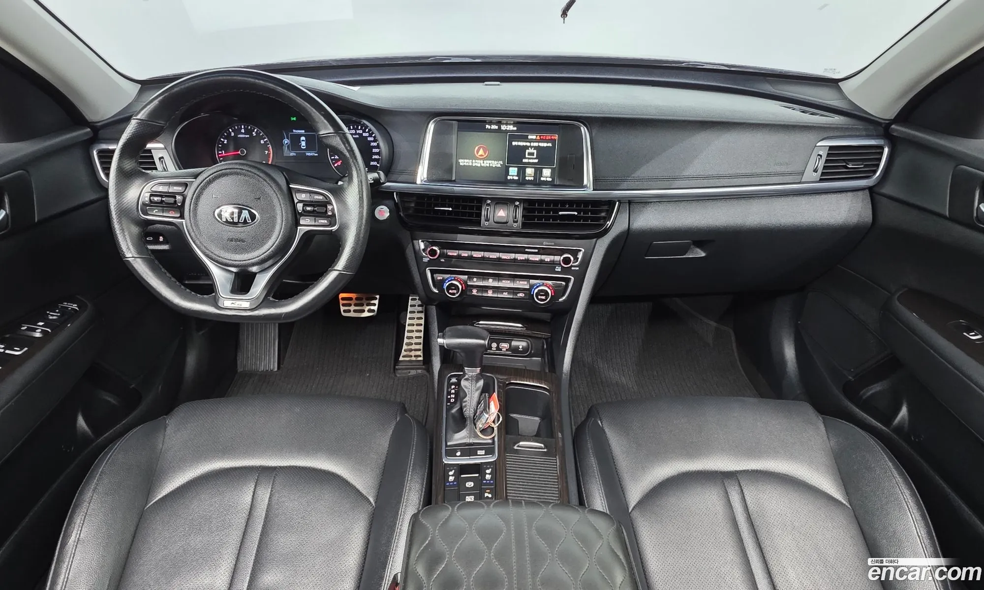 Kia K5 2016 KNAGU411BGA096230 — 16