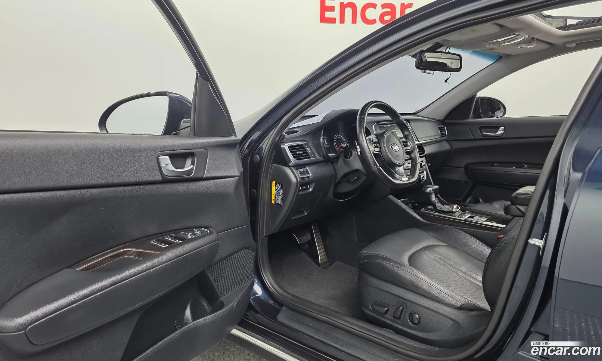 Kia K5 2016 KNAGU411BGA096230 — 20