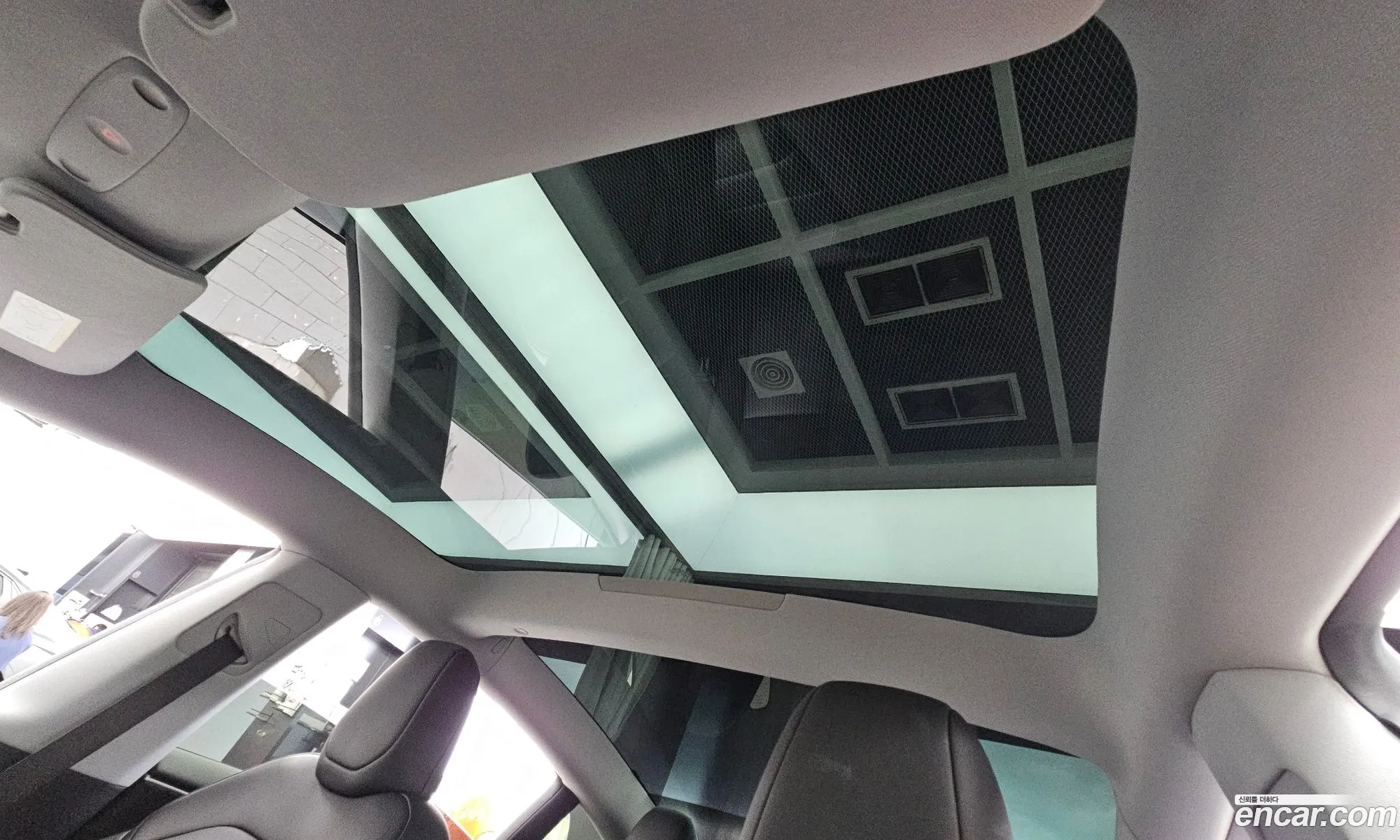 Tesla Model 3 2024 LRW3E7EK8RC162419 — 9