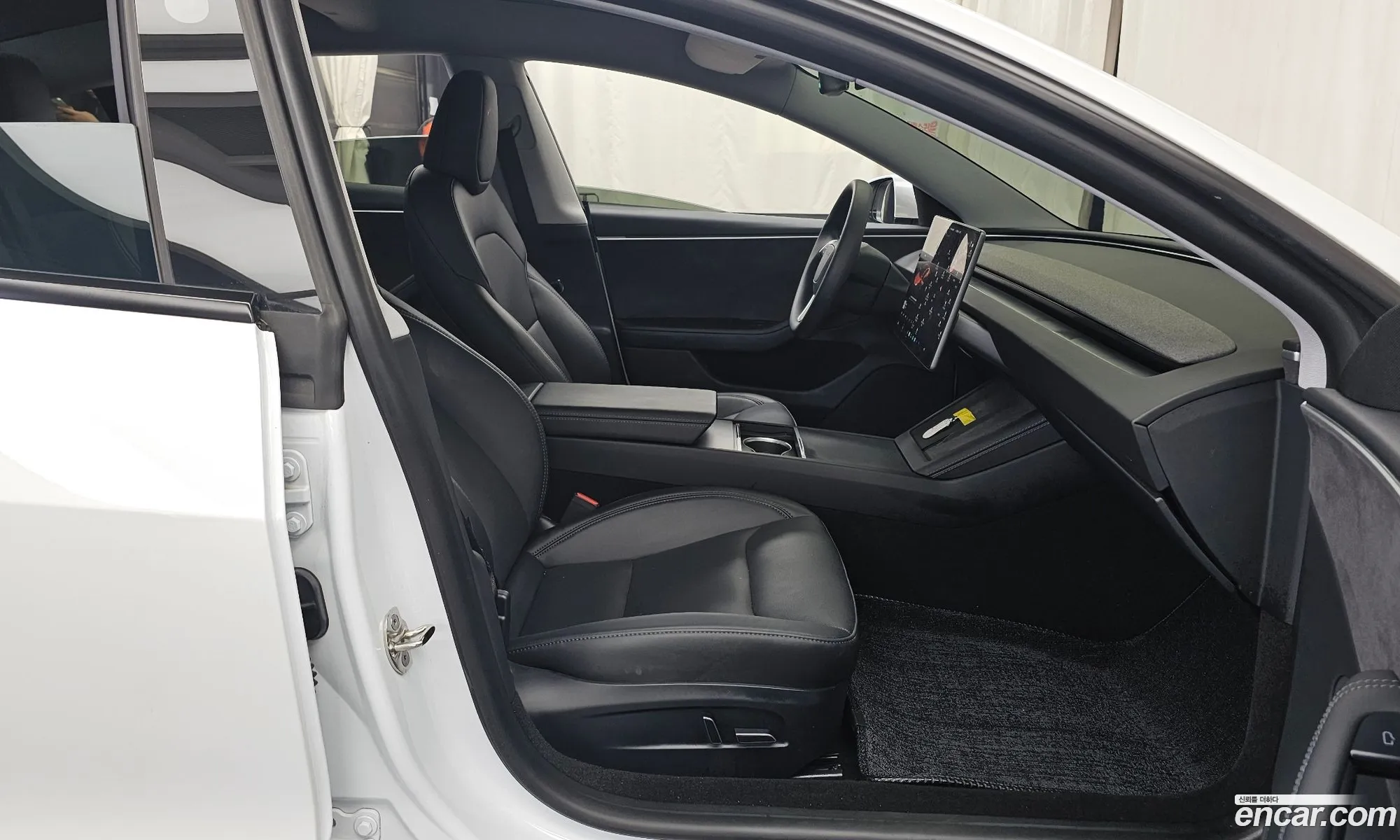 Tesla Model 3 2024 LRW3E7EK8RC162419 — 15