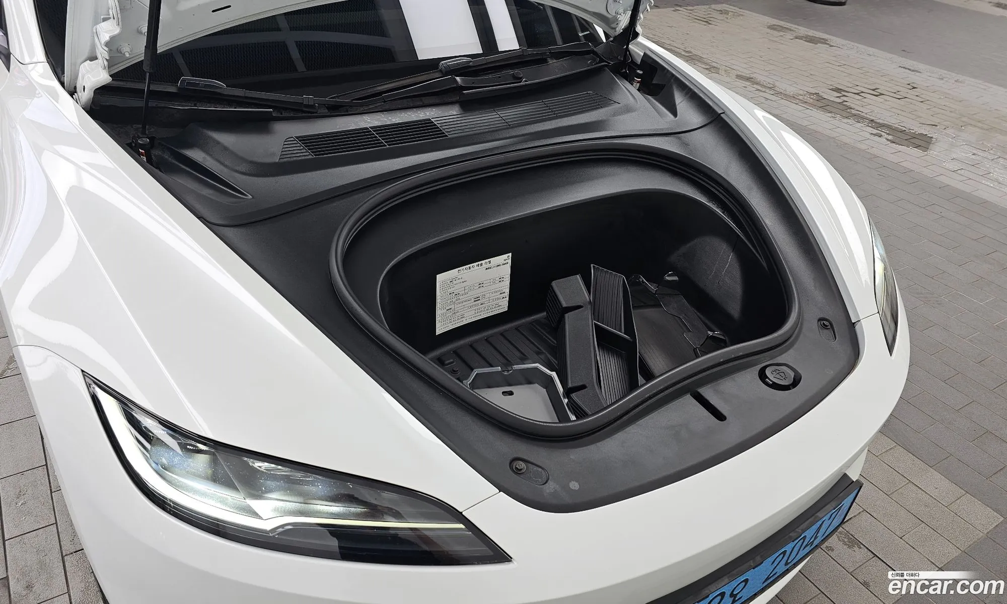 Tesla Model 3 2024 LRW3E7EK8RC162419 — 8