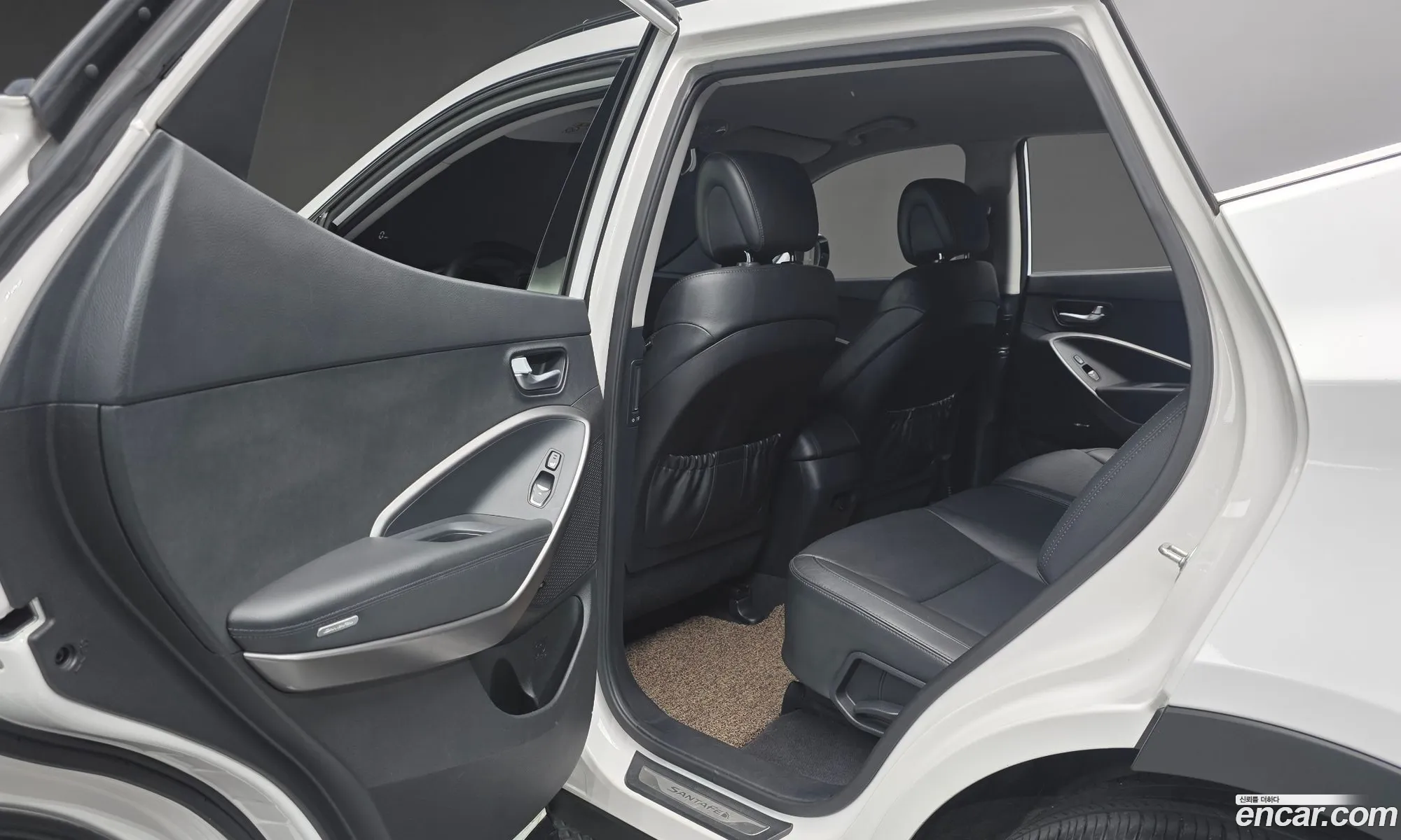 Hyundai Santa Fe DM 2013 — 24