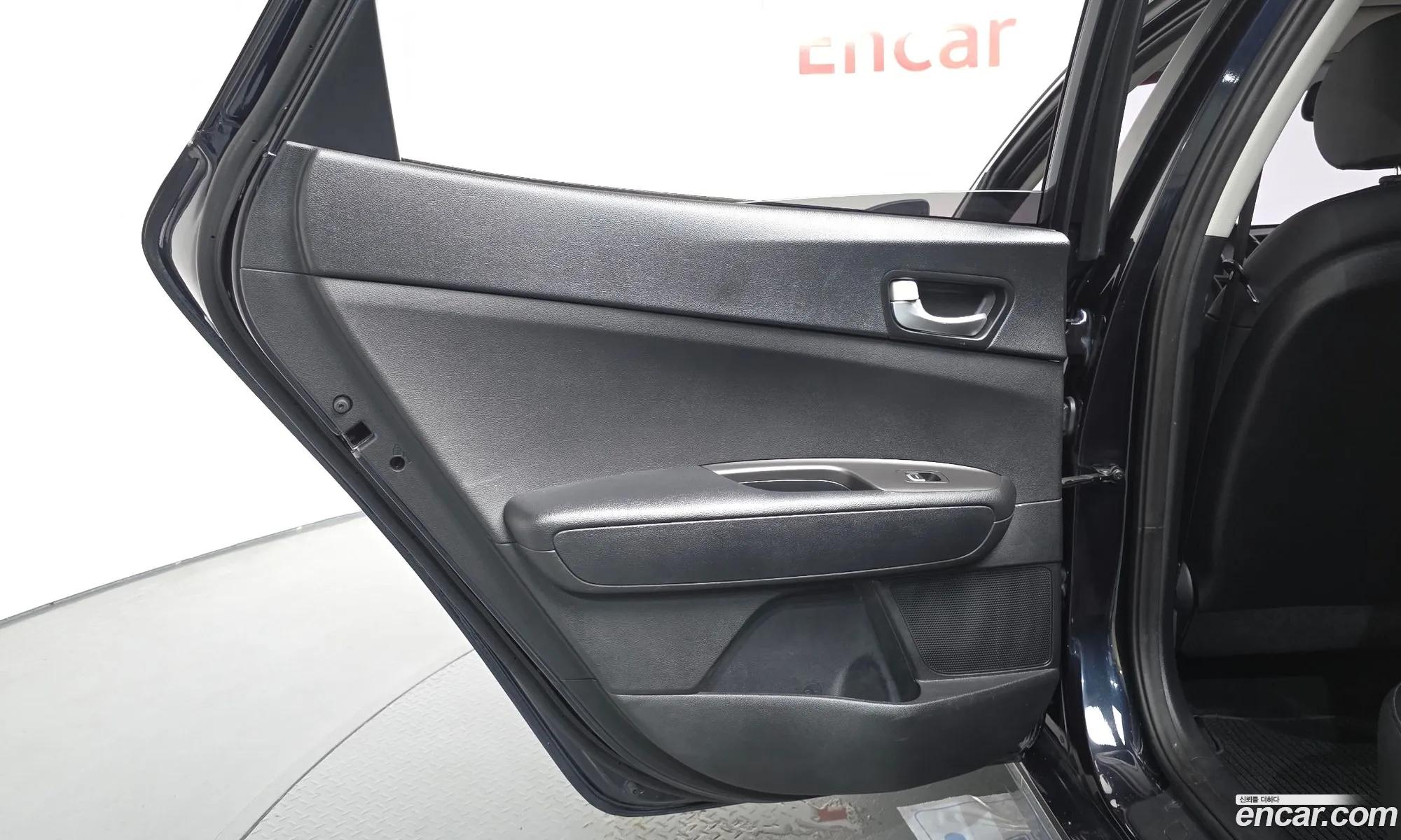 Kia K5 2018 KNAGS411BJA235720 — 6