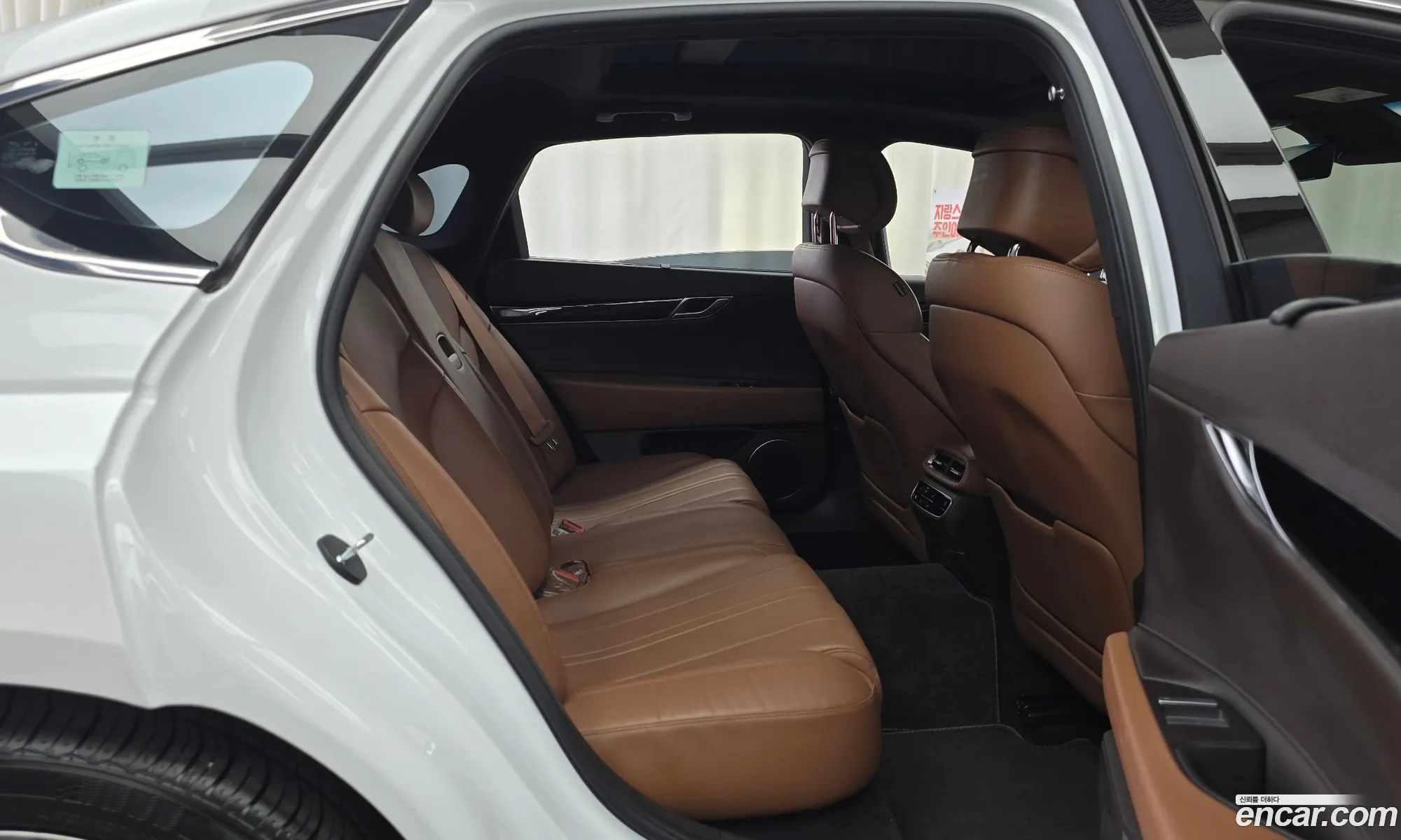 Genesis G80 2021 KMTGB41CDMU091995 — 9