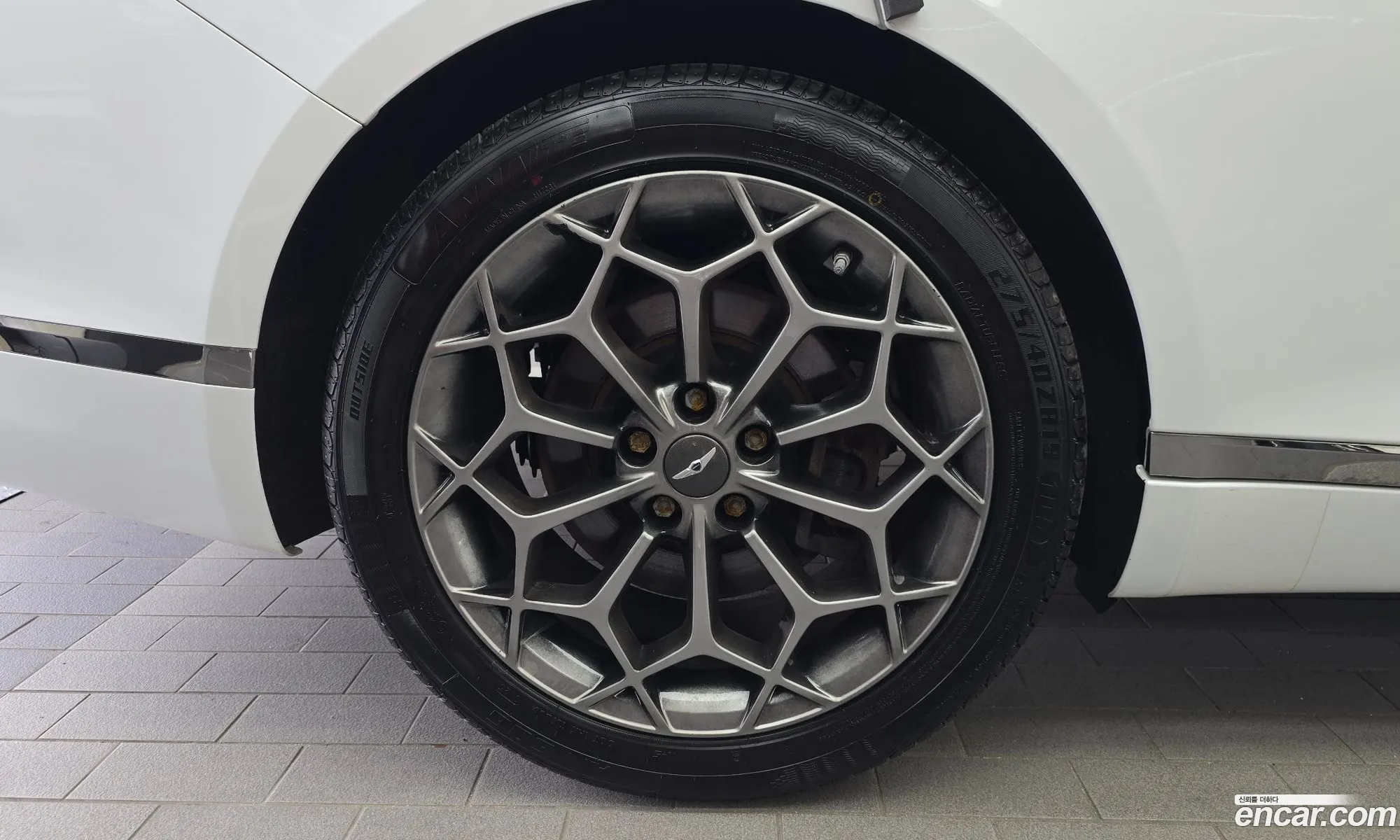 Genesis G80 2021 KMTGB41CDMU091995 — 12