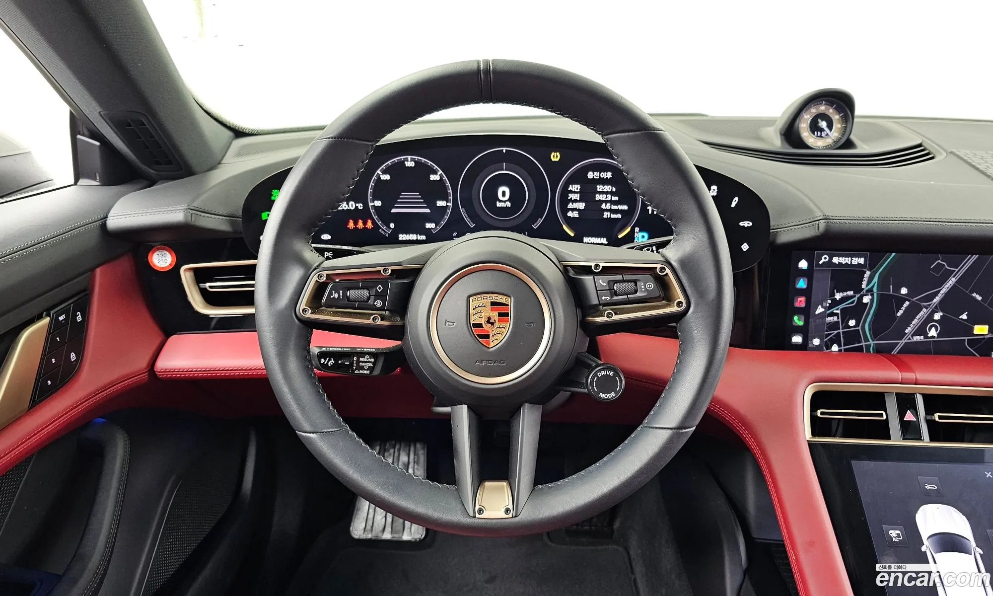 Porsche Taycan 2023 — 13