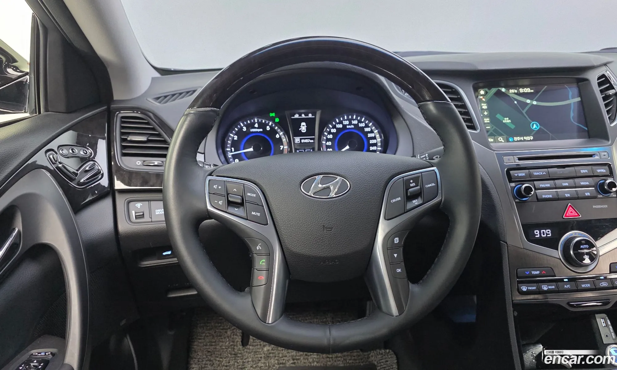 Hyundai Grandeur HG 2015 — 7