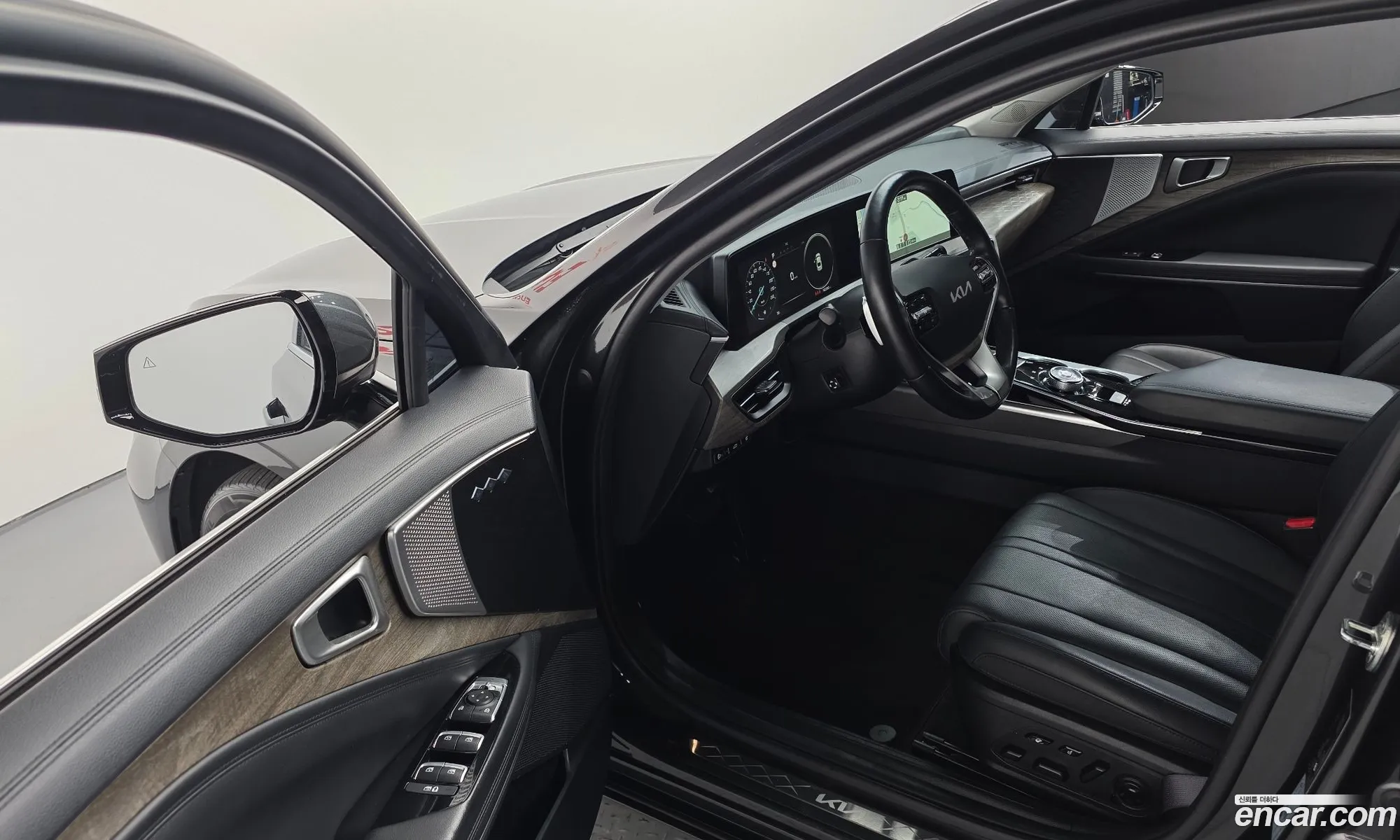 Kia K8 2022 — 17