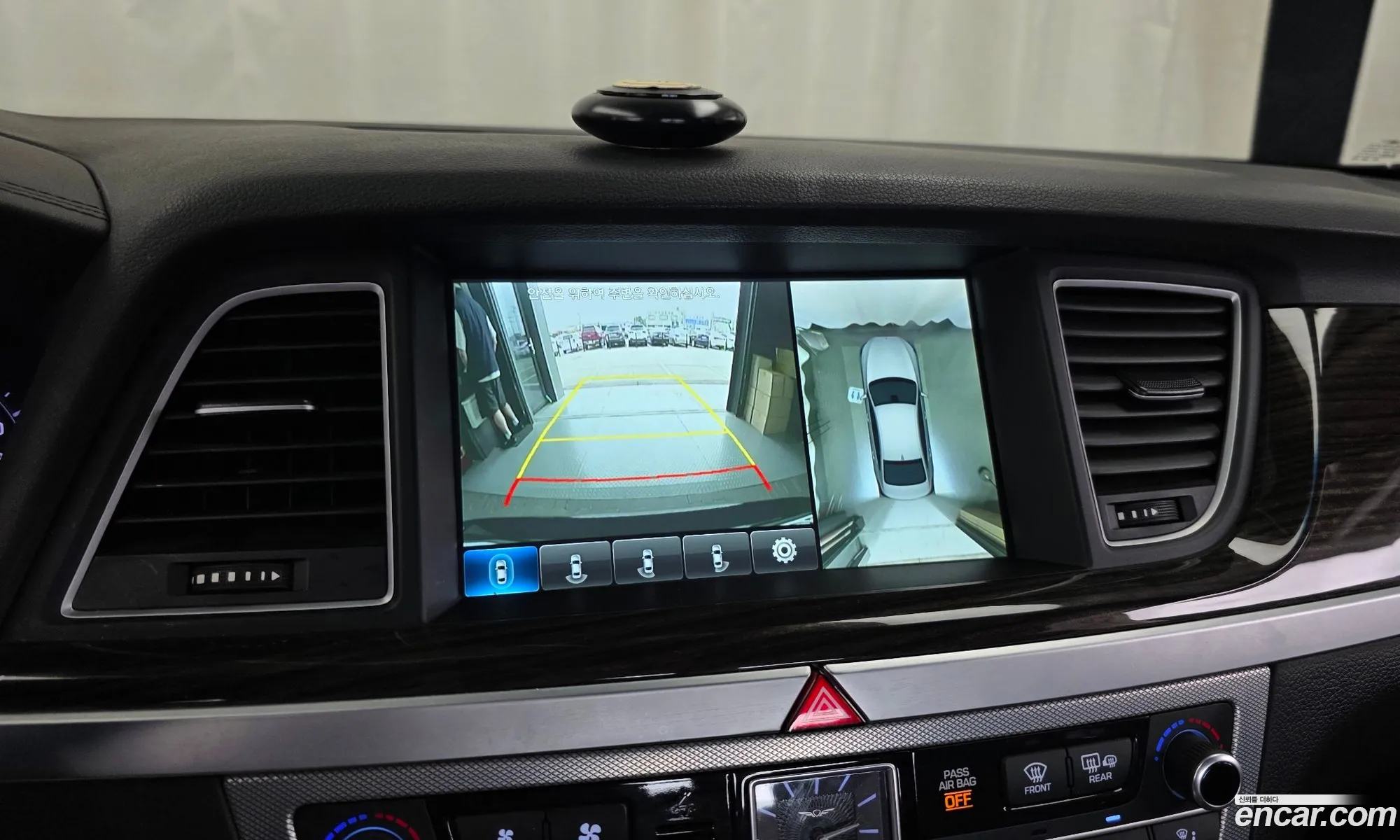 Genesis G80 2018 KMHGM41DDJU277792 — 17
