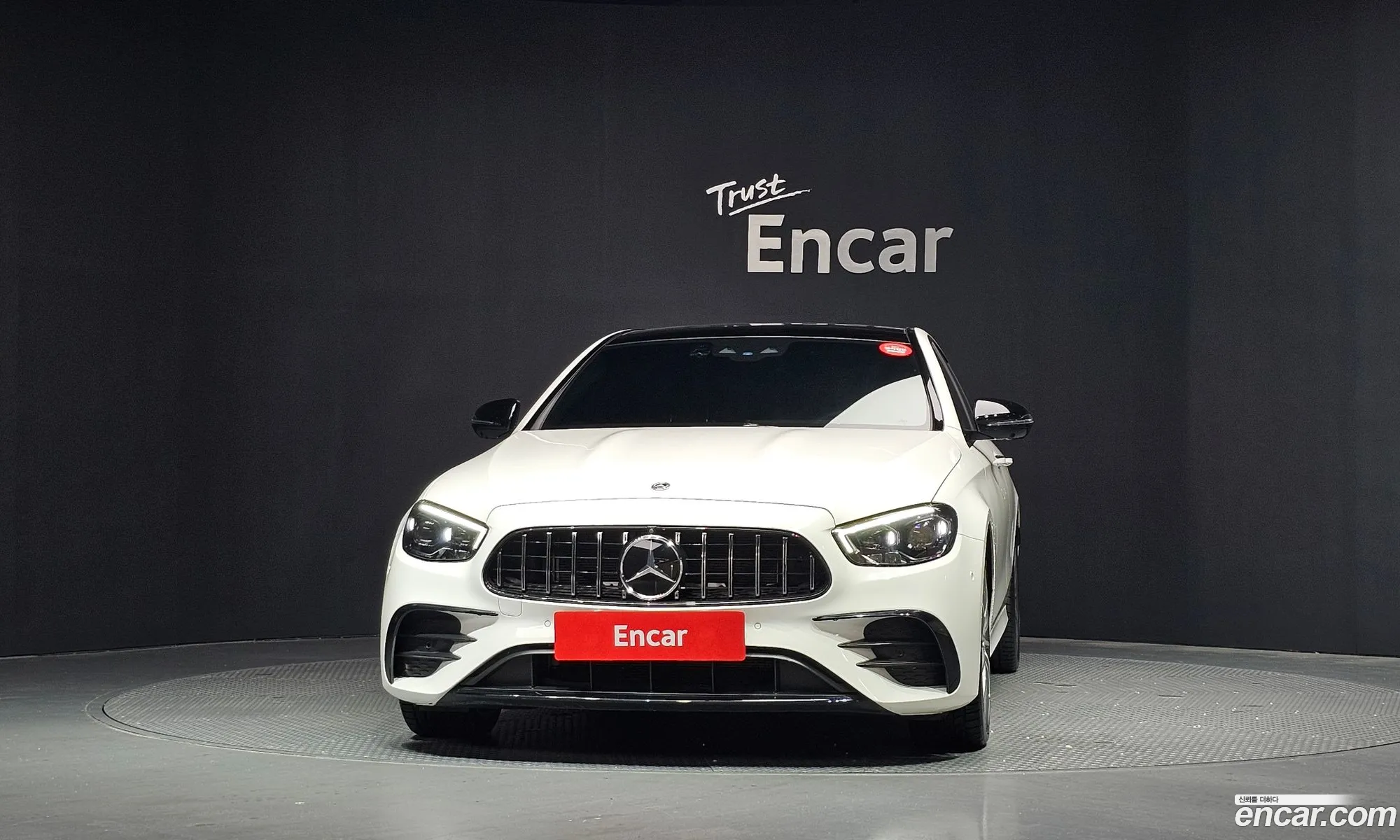 Mercedes-Benz E-Class W213 2022 — 12