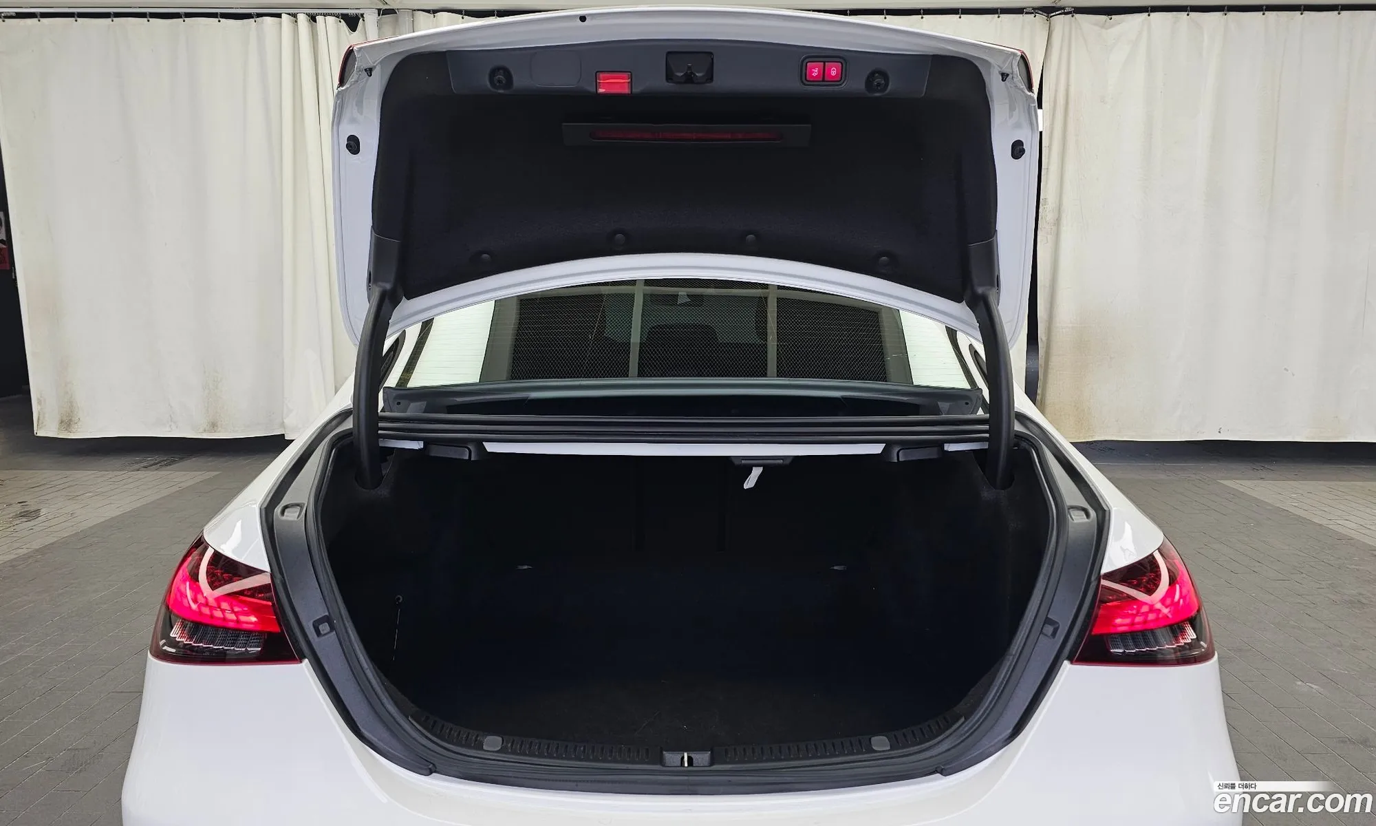 Mercedes-Benz E-Class W213 2022 — 15