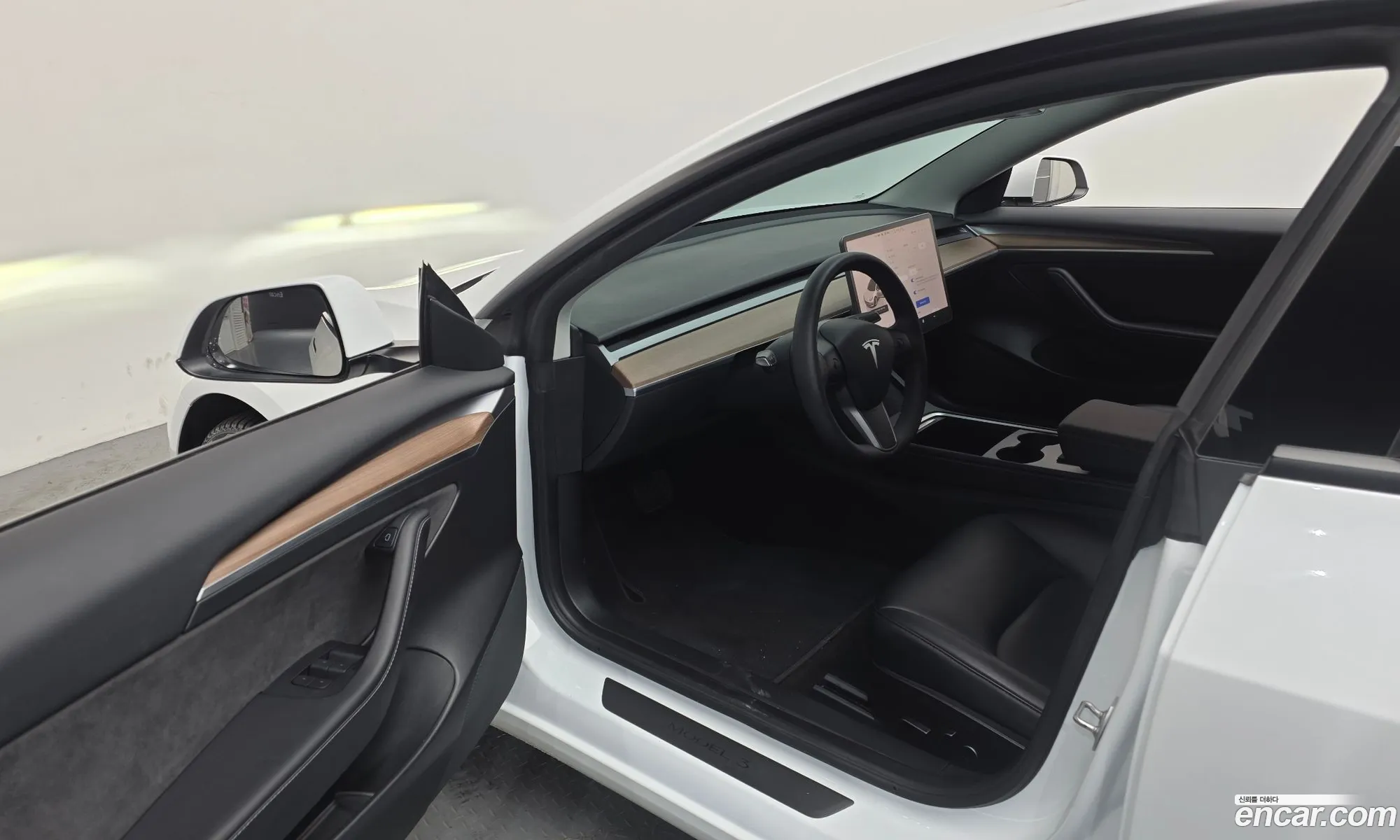 Tesla Model 3 2022 — 3