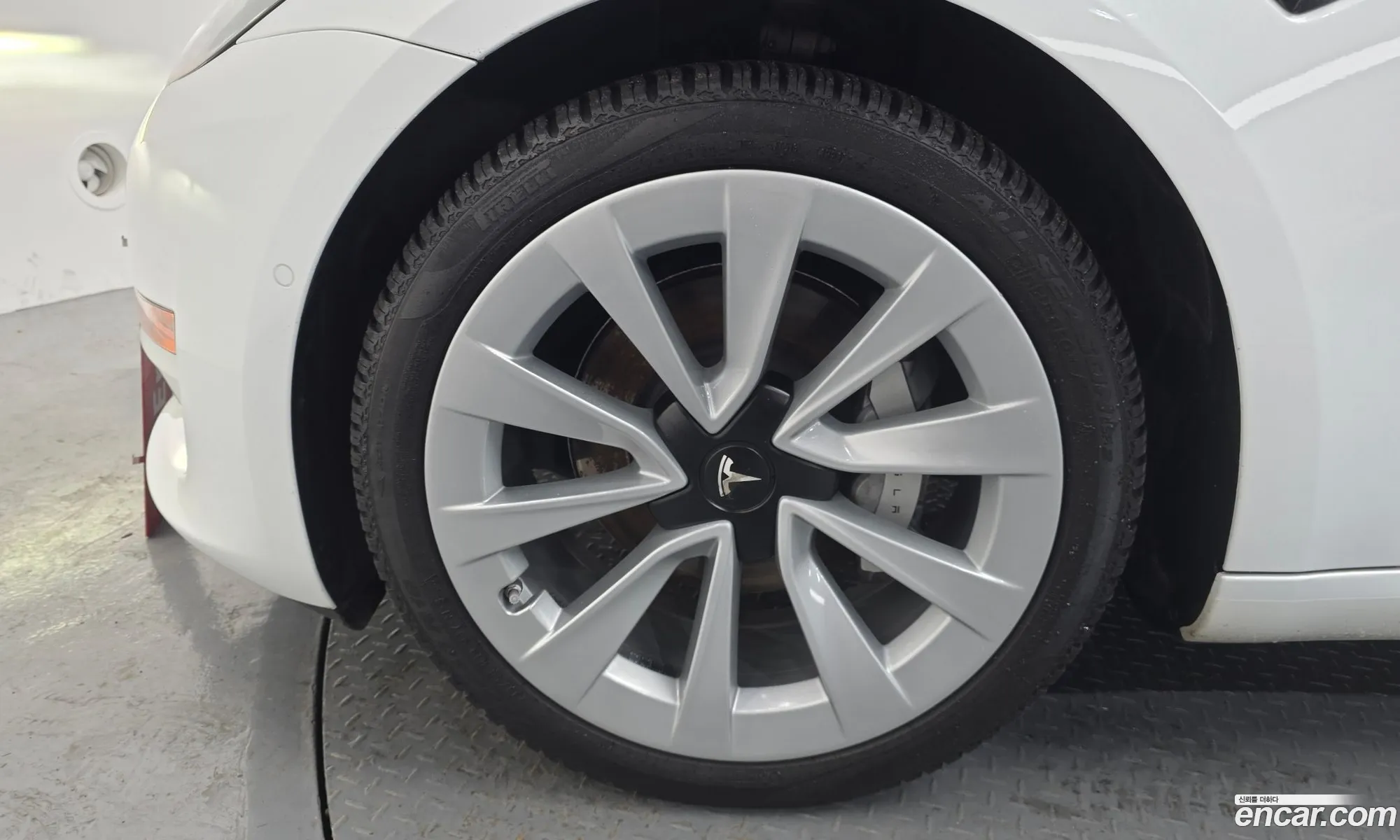 Tesla Model 3 2022 — 11