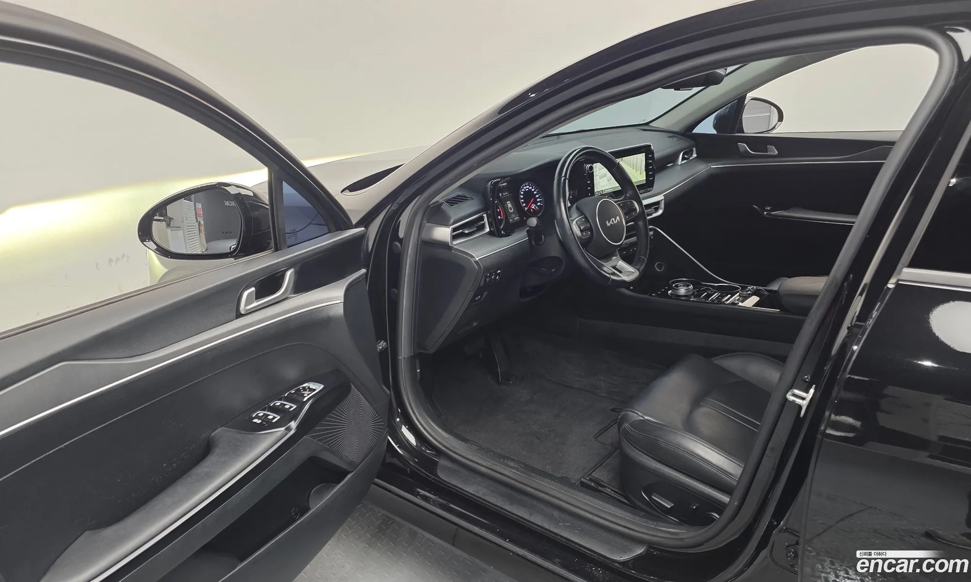 Kia K5 2023 — 14