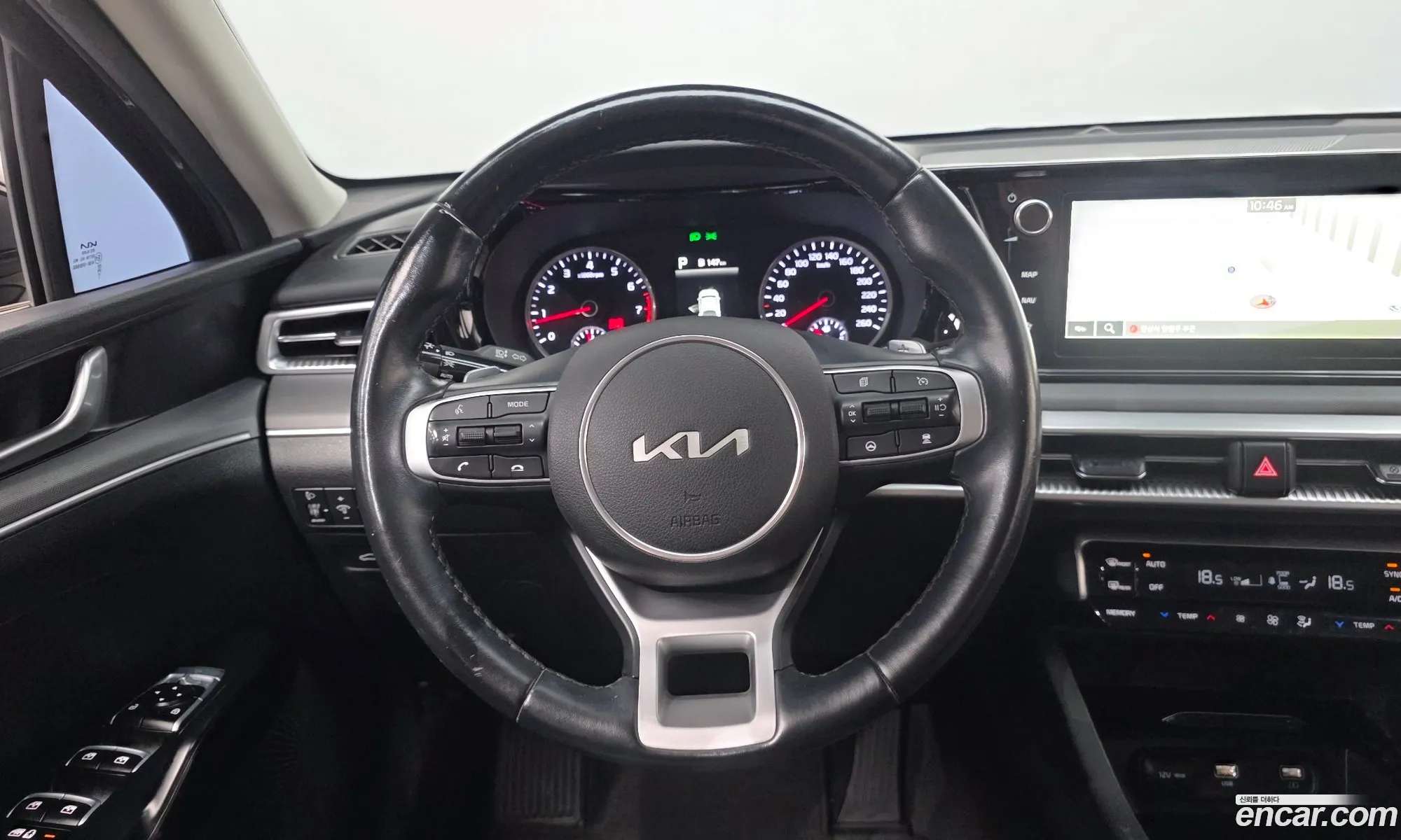 Kia K5 2023 — 4