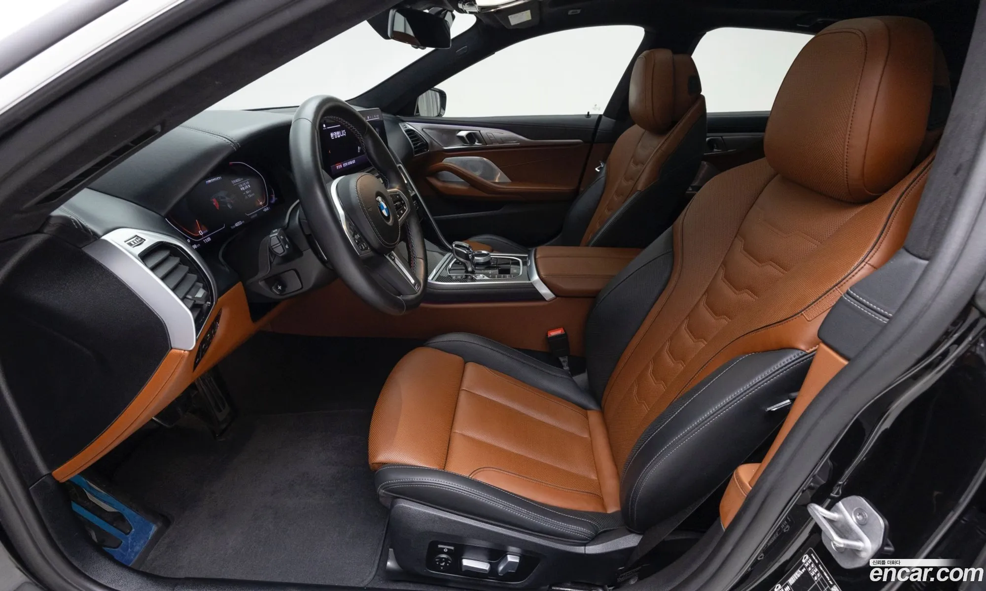 BMW 8 Series 2024 — 8