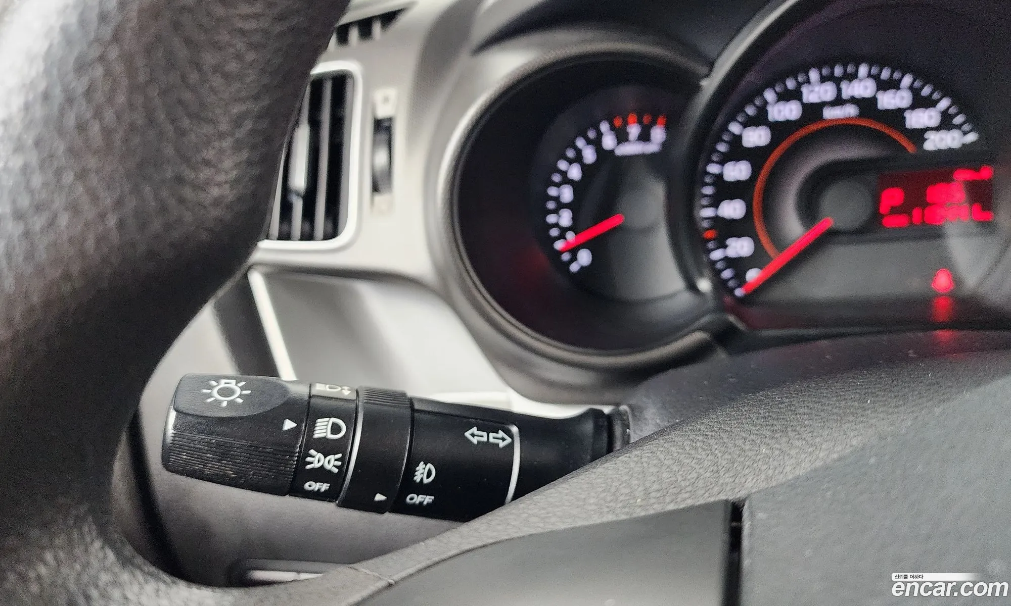 Kia Ray 2019 KNACF911BKT212873 — 11