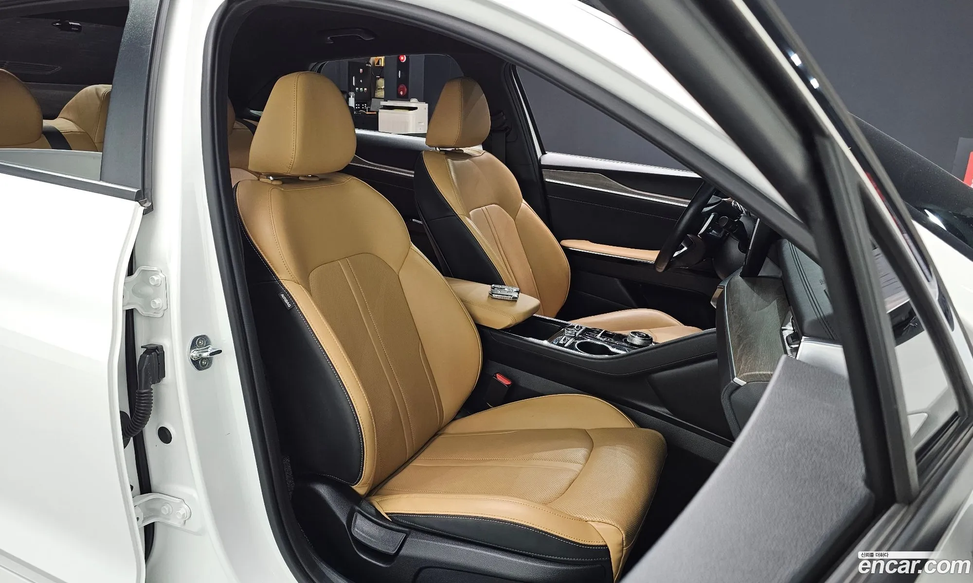 Kia K5 2020 KNAG341ABLA038225 — 8