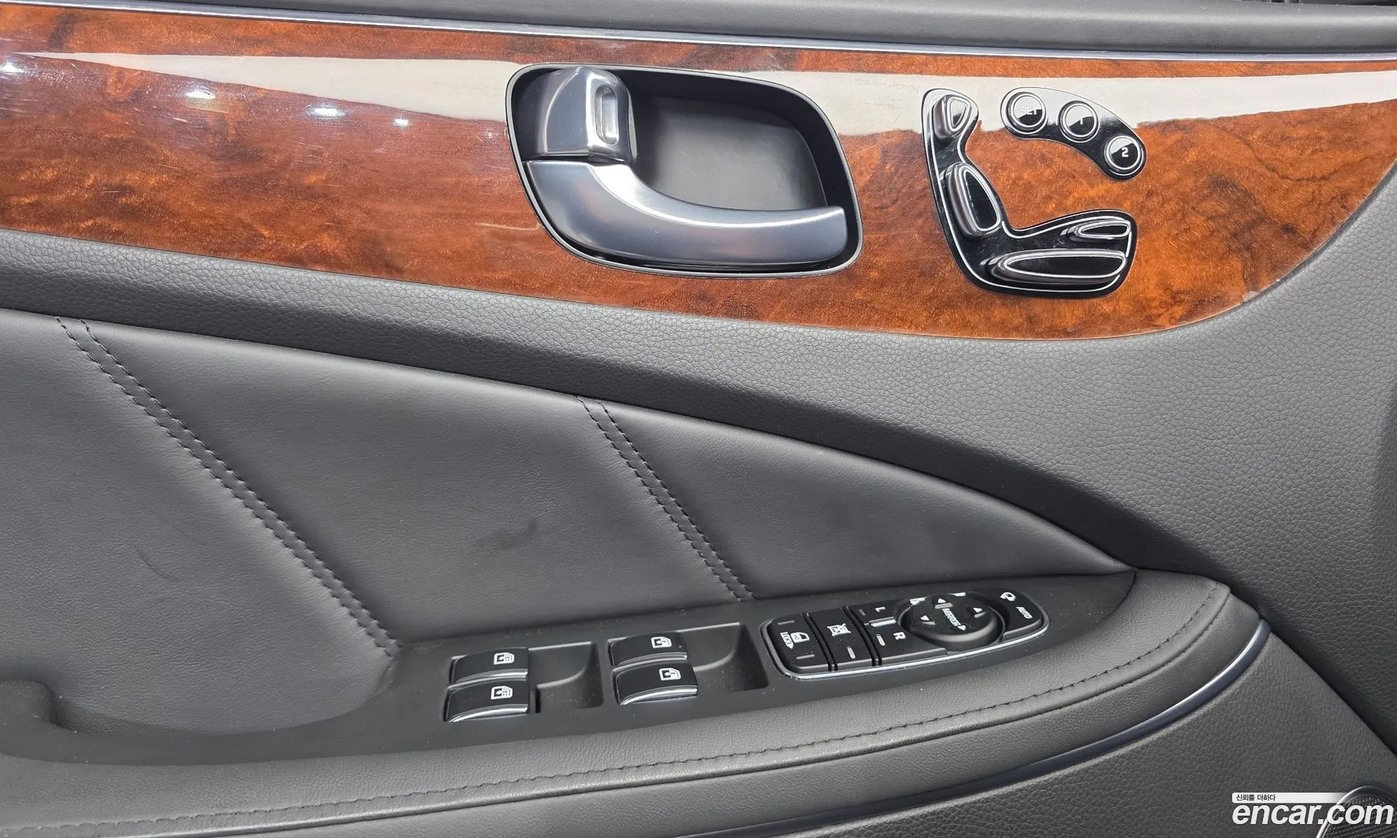 Hyundai Equus 2013 KMHGK41DBDU070730 — 18