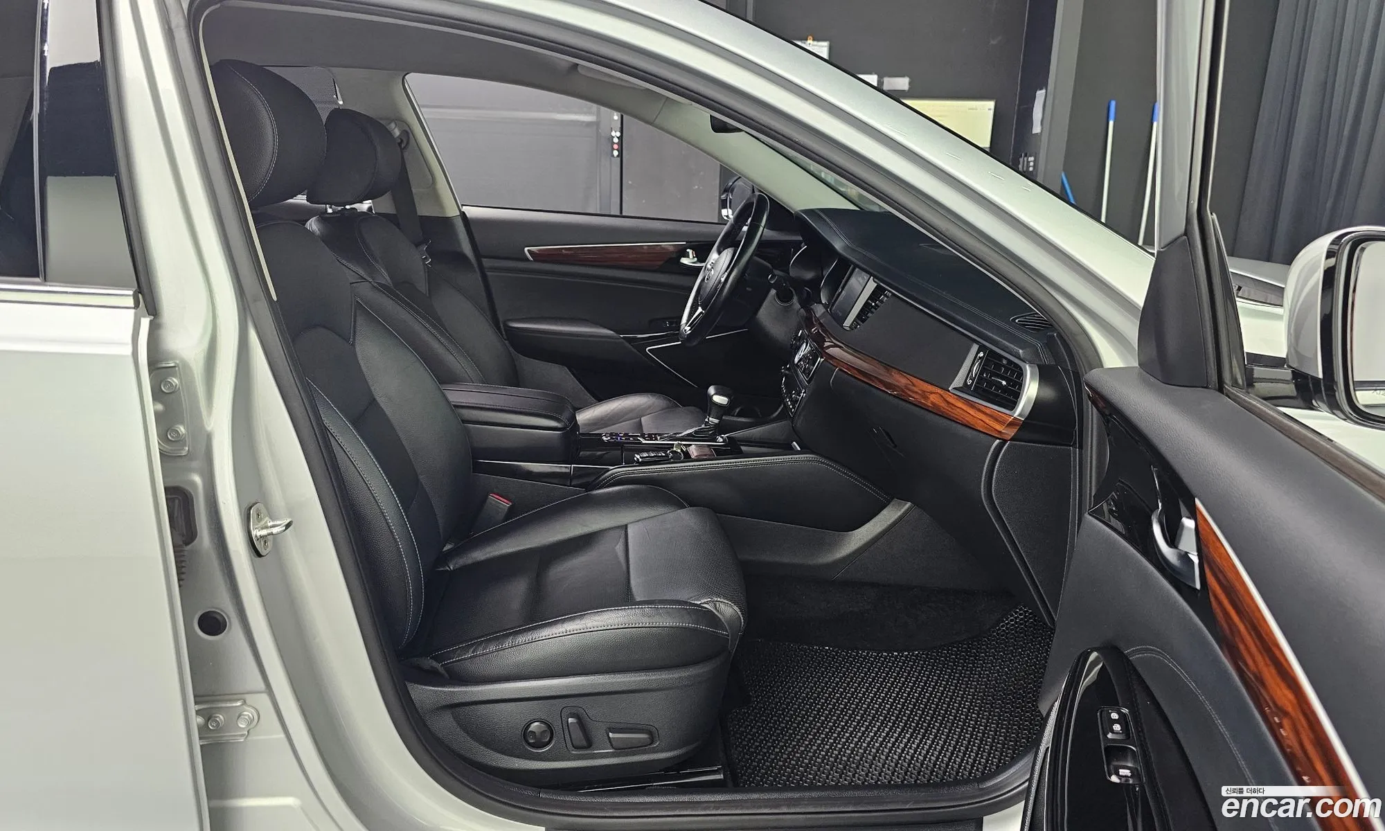 Kia K7 2016 — 16