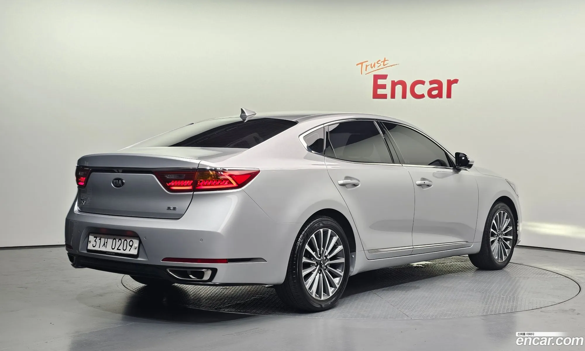 Kia K7 2016 — 13