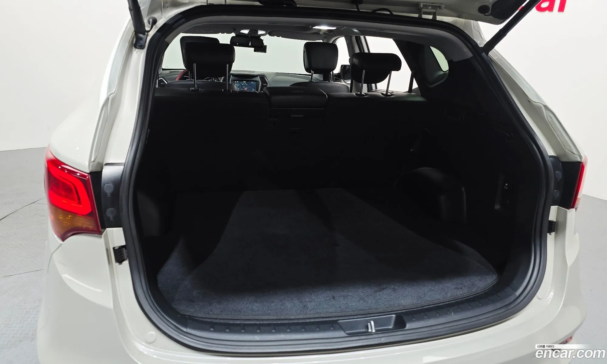 Hyundai Santa Fe the Prime 2016 KMHSW81XBGU678973 — 2