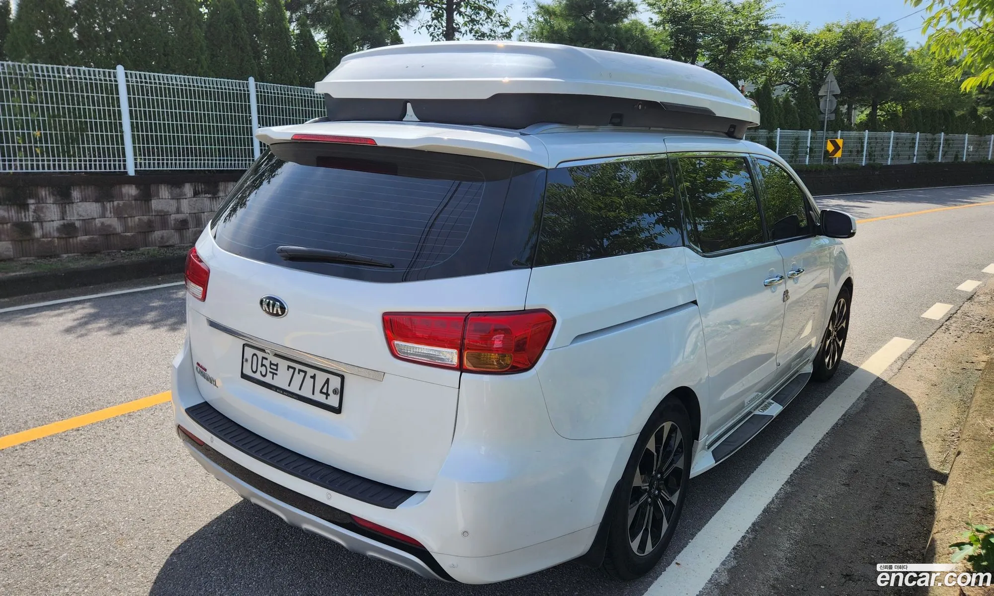 Kia Carnival 2018 — 2