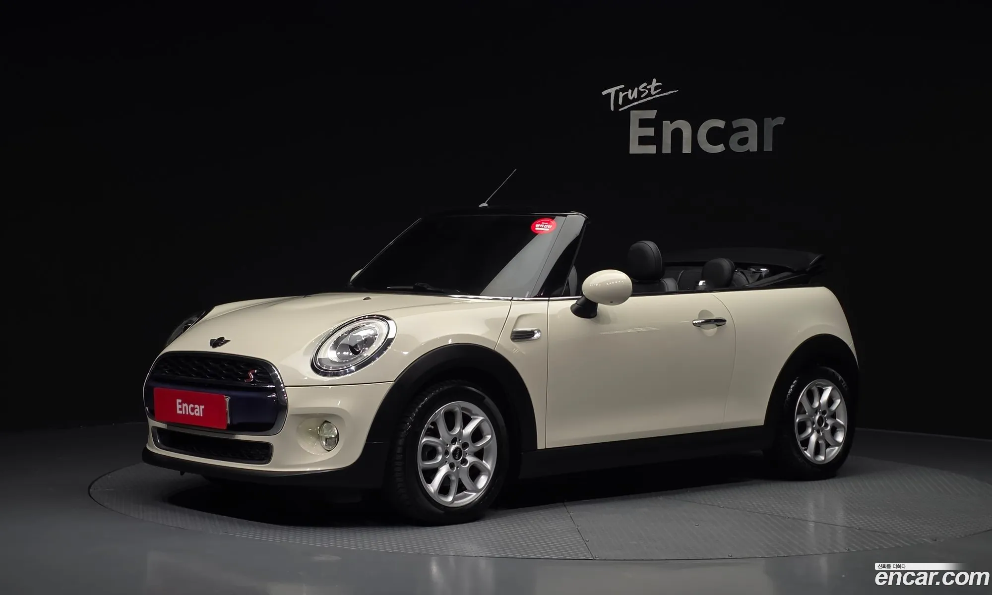 Mini Cooper Convertible 2018 WMWWG5102J3A80385 — 3